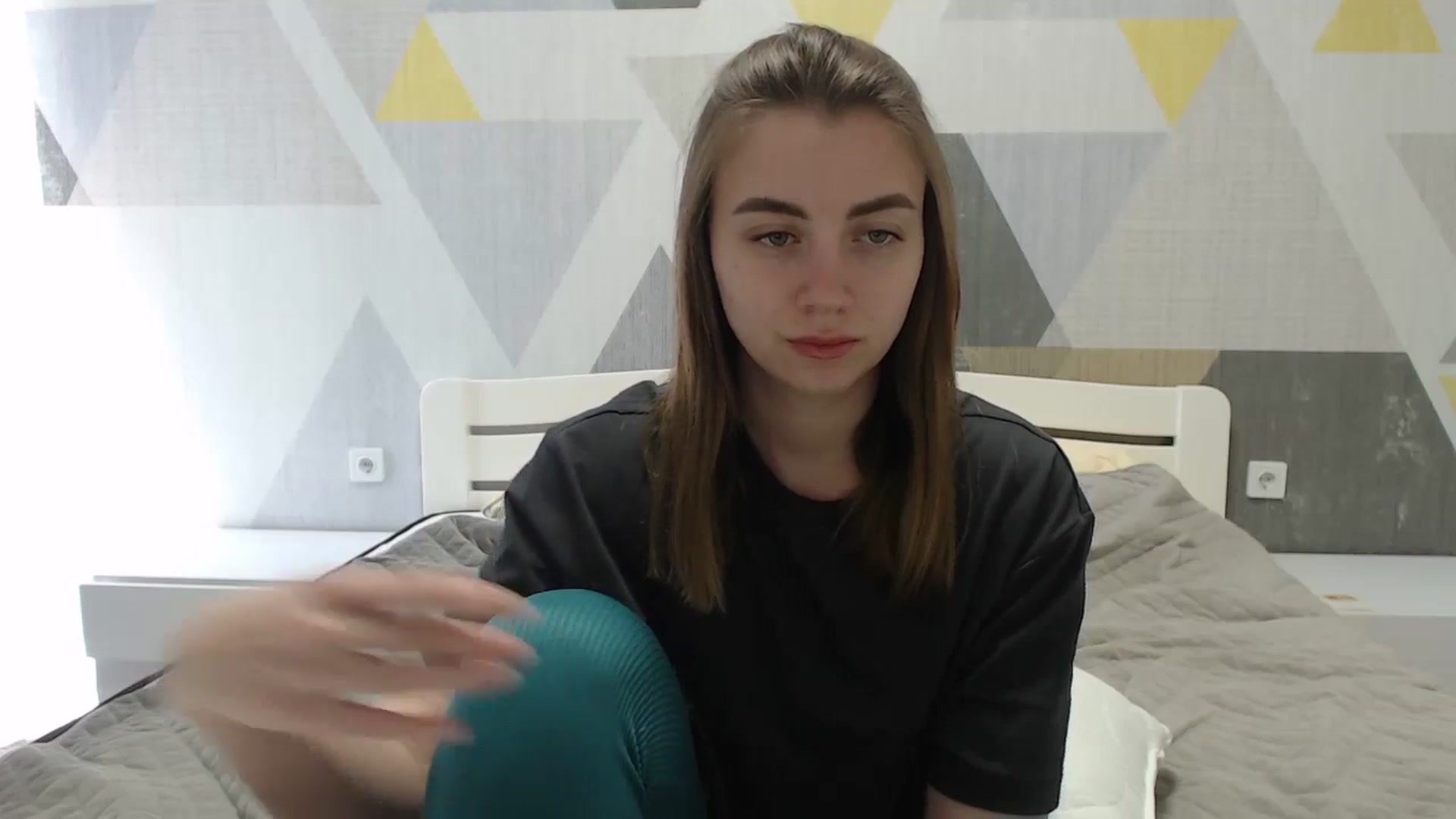 Gallery image thumbnail from Sulfate0's myfreecams stream on, 04/25/2025, 09:51 image 6 of 20