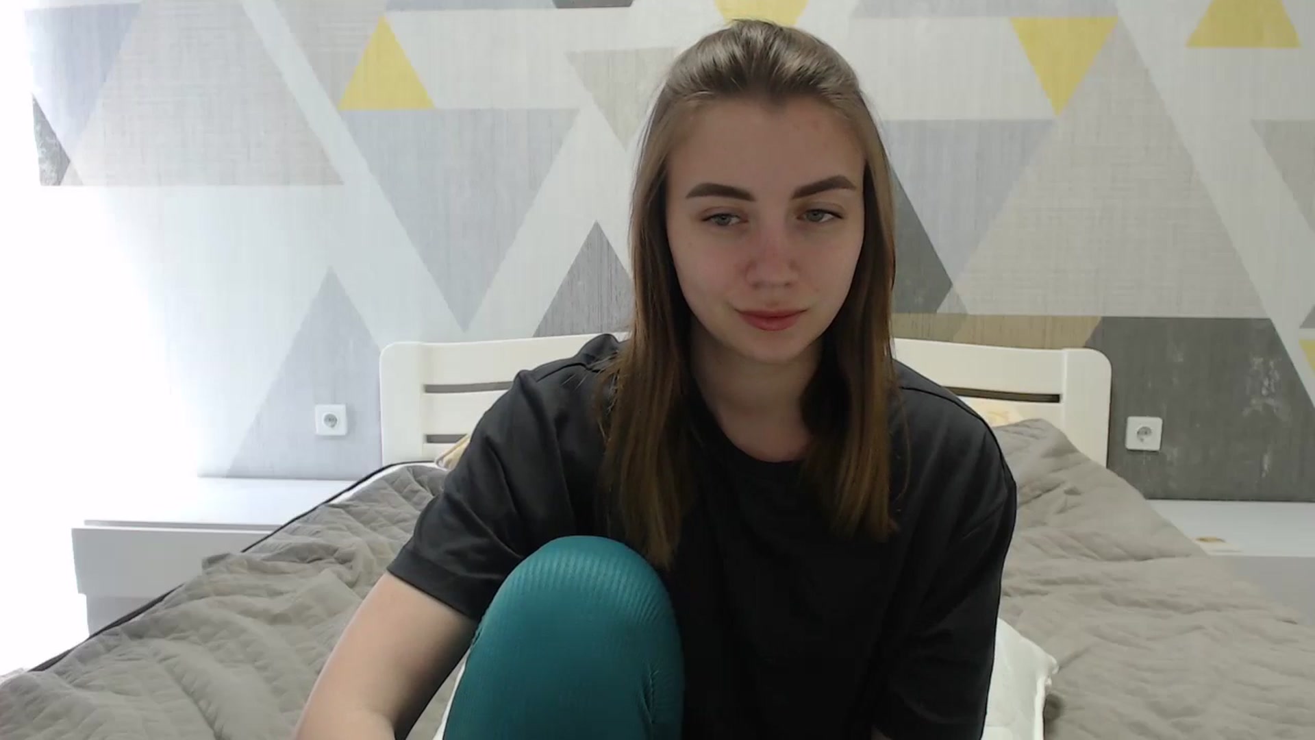 Gallery image thumbnail from Sulfate0's myfreecams stream on, 04/25/2025, 09:51 image 2 of 20
