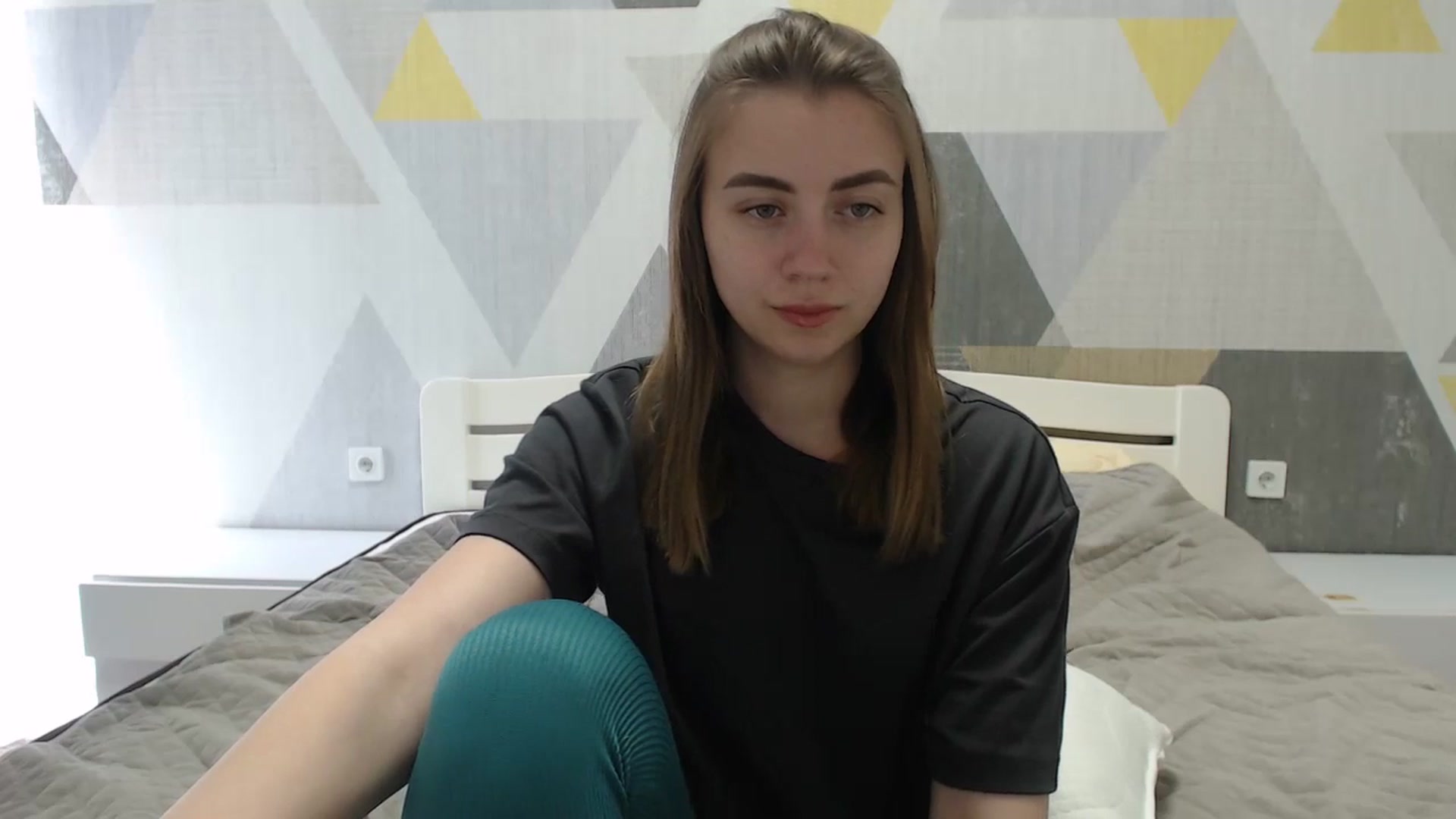 Gallery image thumbnail from Sulfate0's myfreecams stream on, 04/25/2025, 09:51 image 15 of 20