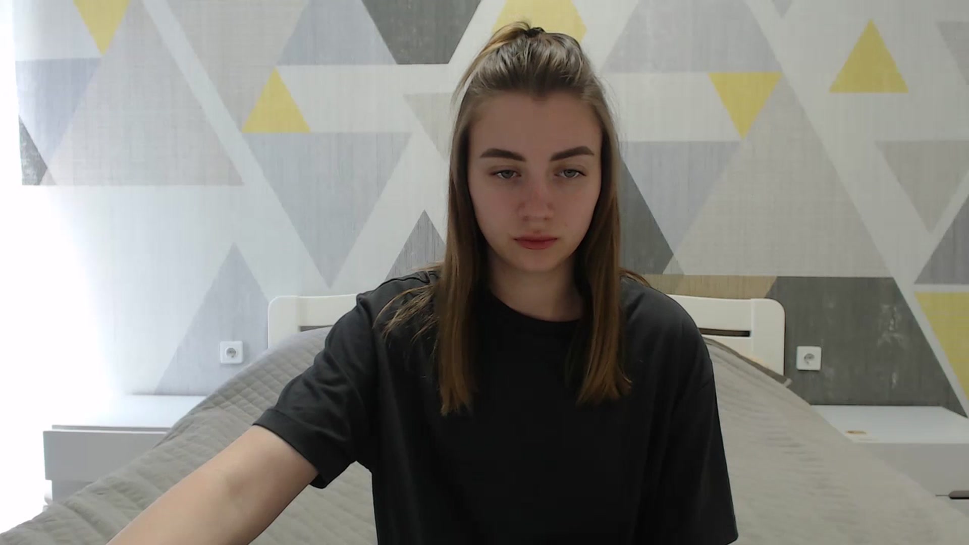 Gallery image thumbnail from Sulfate0's myfreecams stream on, 04/25/2025, 10:35 image 2 of 20