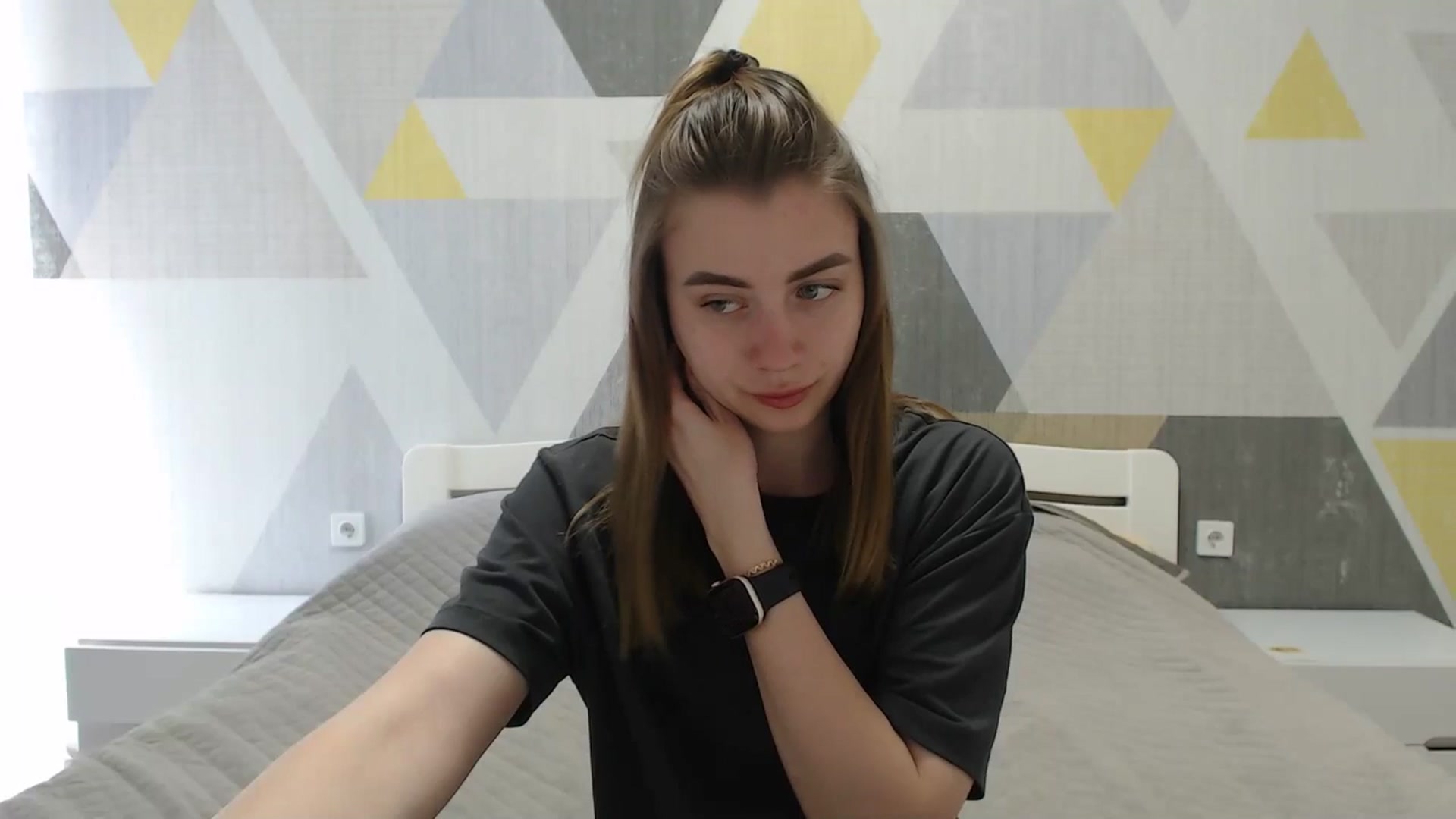 Gallery image thumbnail from Sulfate0's myfreecams stream on, 04/25/2025, 10:35 image 6 of 20