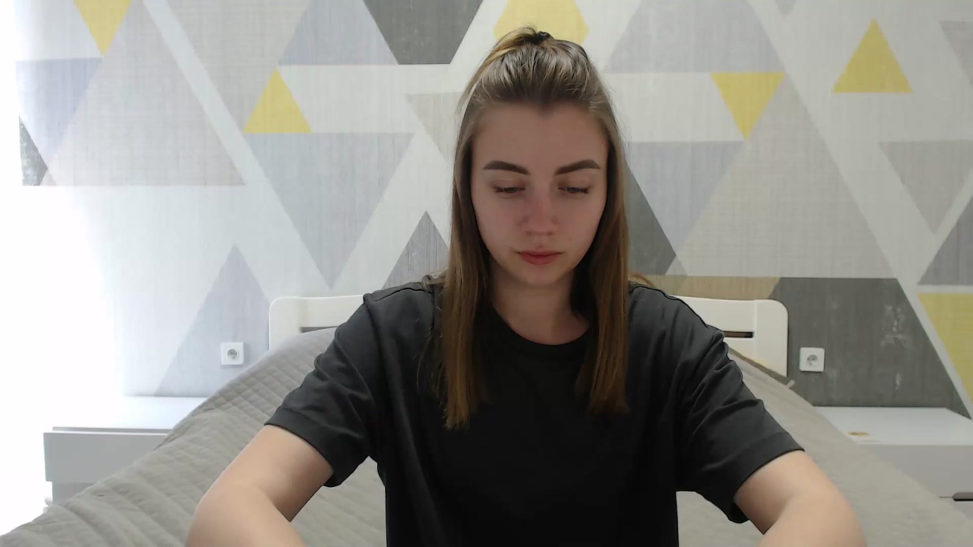 Gallery image thumbnail from Sulfate0's myfreecams stream on, 04/25/2025, 10:35 image 11 of 20