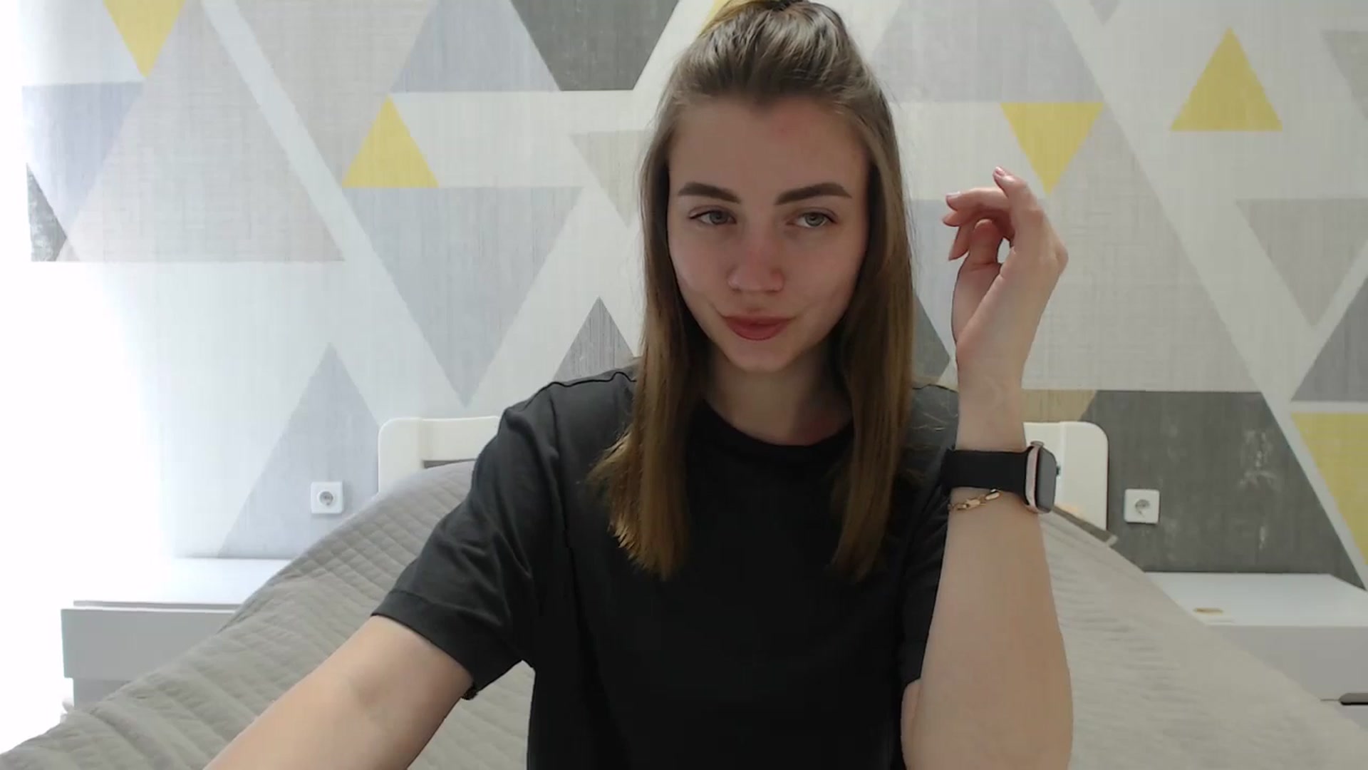 Gallery image thumbnail from Sulfate0's myfreecams stream on, 04/25/2025, 10:35 image 19 of 20