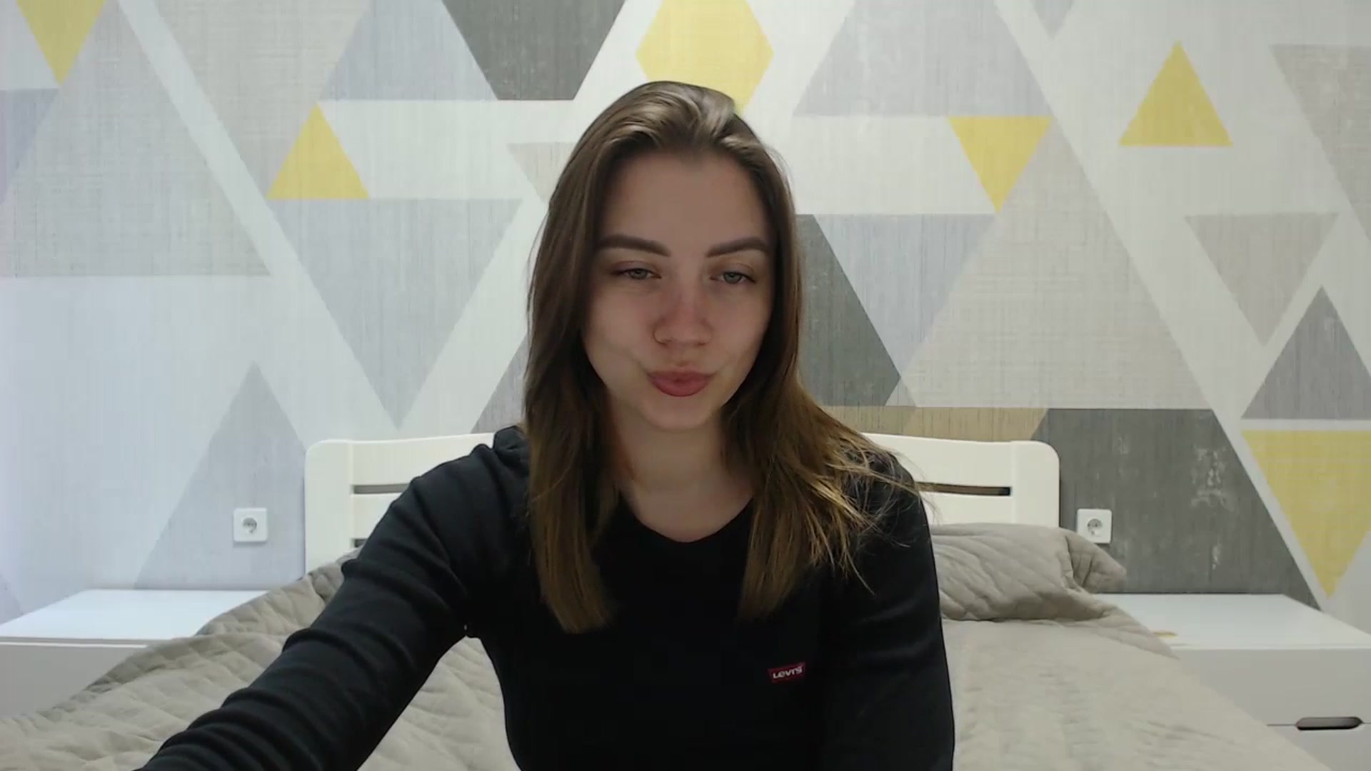 Gallery image thumbnail from Sulfate0's myfreecams stream on, 04/30/2025, 07:10 image 3 of 20