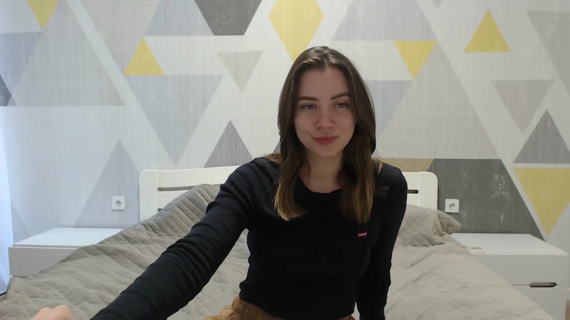 Gallery image thumbnail from Sulfate0's myfreecams stream on, 04/30/2025, 07:54 image 18 of 20