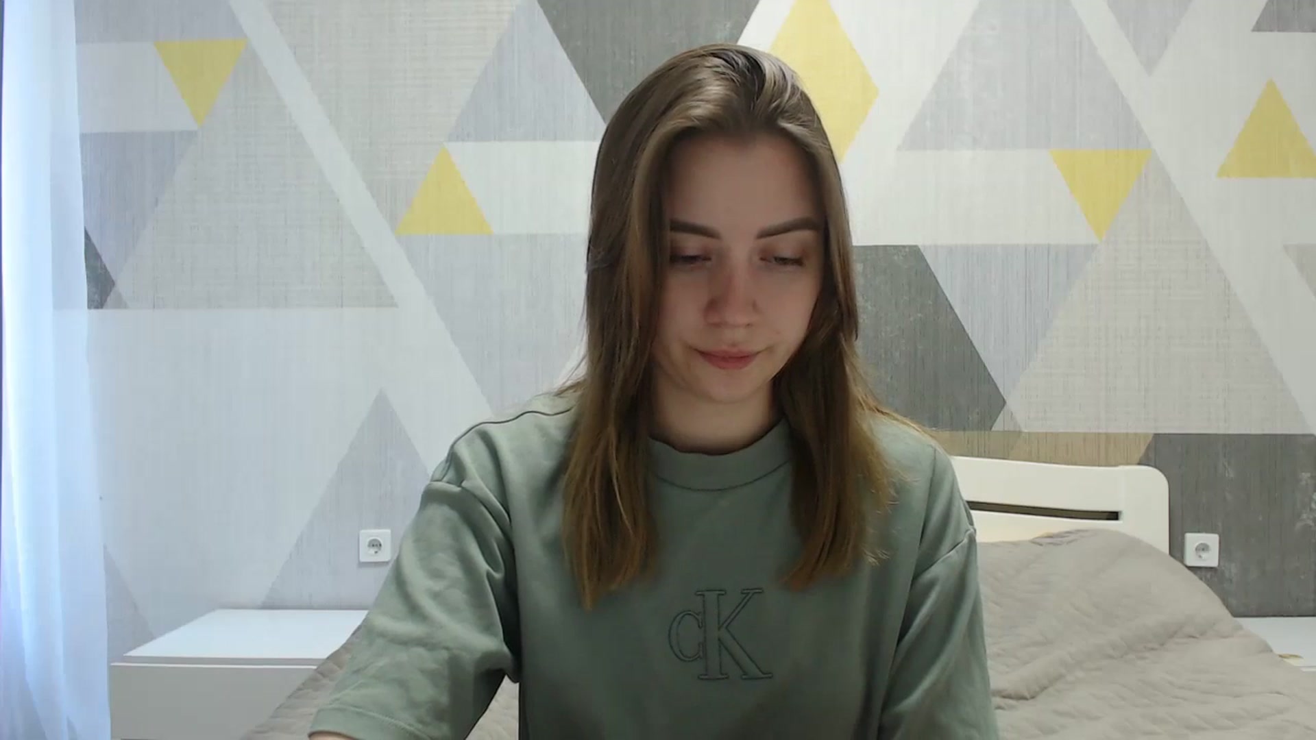 Gallery image thumbnail from Sulfate0's myfreecams stream on, 05/02/2025, 06:56 image 2 of 20