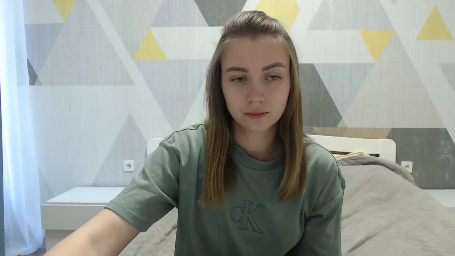 Gallery image thumbnail from Sulfate0's myfreecams stream on, 05/02/2025, 07:37 image 13 of 20