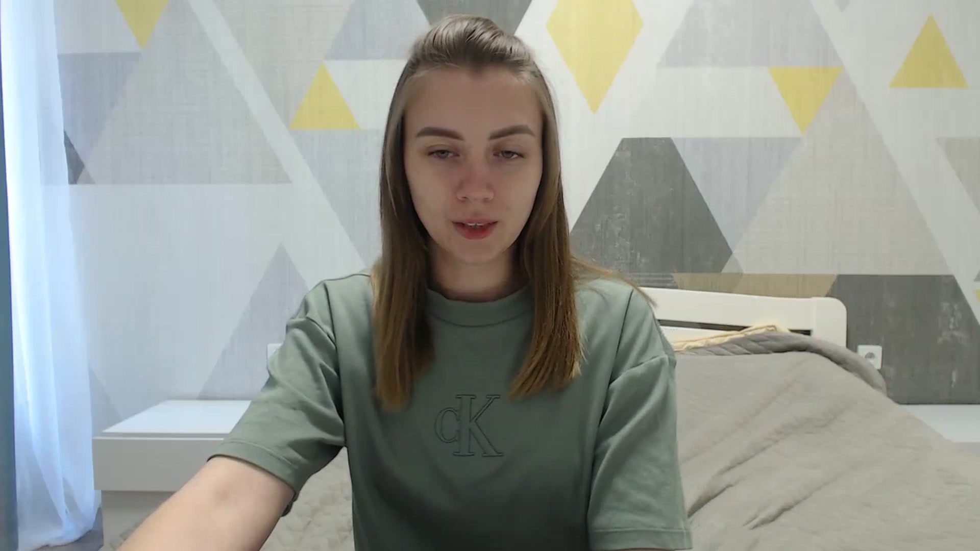 Gallery image thumbnail from Sulfate0's myfreecams stream on, 05/02/2025, 07:37 image 19 of 20