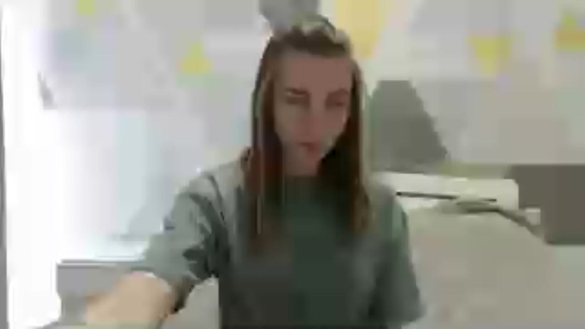 Gallery image thumbnail from Sulfate0's myfreecams stream on, 05/02/2025, 09:32 image 10 of 20