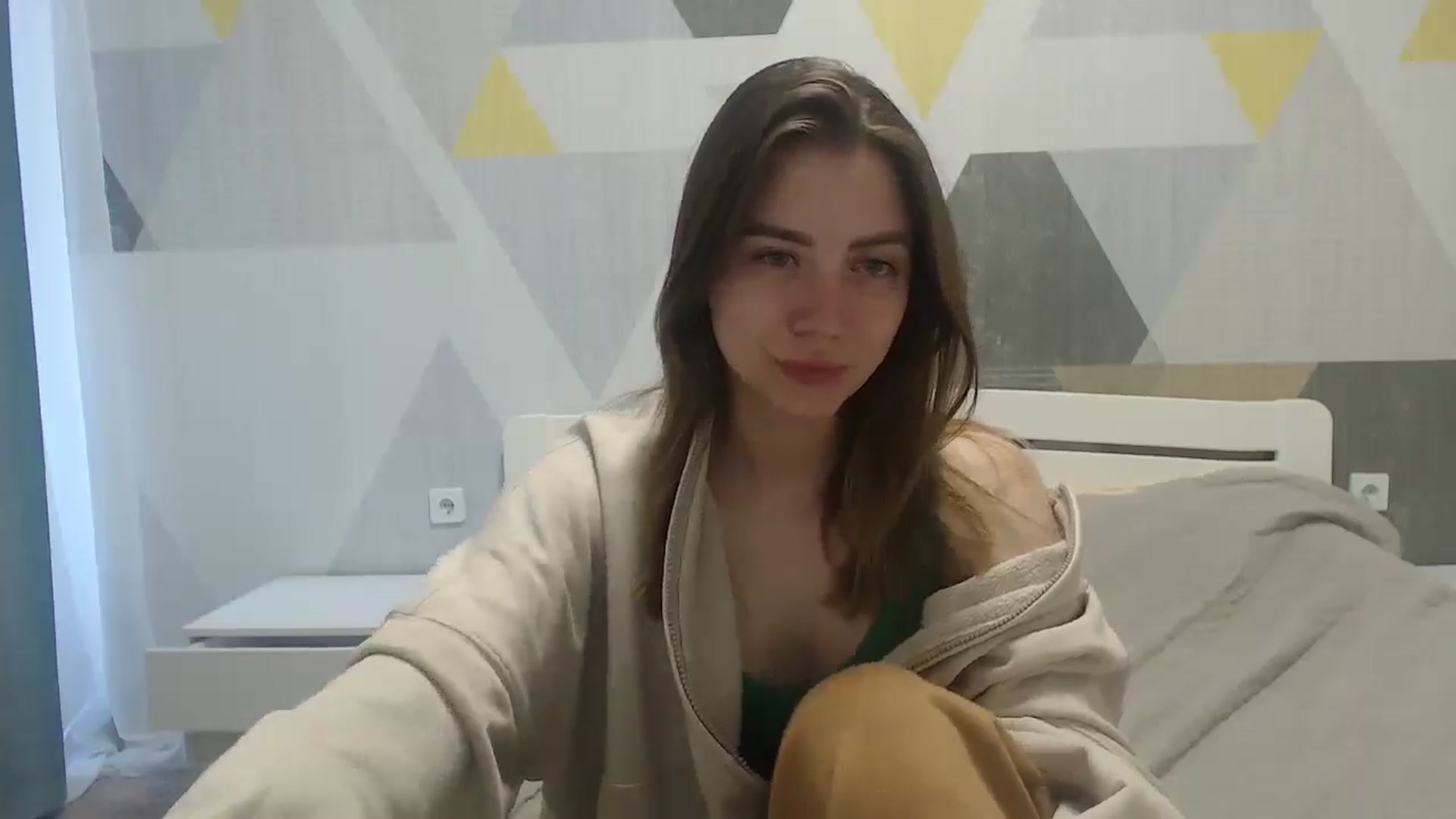 Gallery image thumbnail from Sulfate0's myfreecams stream on, 05/05/2025, 05:48 image 10 of 20
