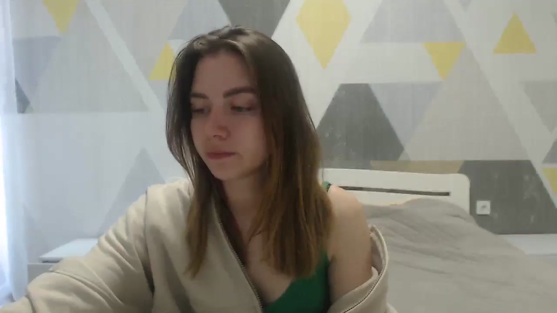 Gallery image thumbnail from Sulfate0's myfreecams stream on, 05/05/2025, 06:52 image 14 of 20
