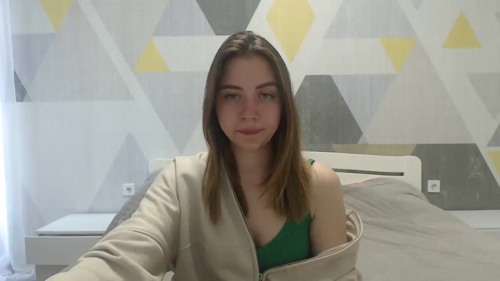 Gallery image thumbnail from Sulfate0's myfreecams stream on, 05/05/2025, 06:52 image 18 of 20
