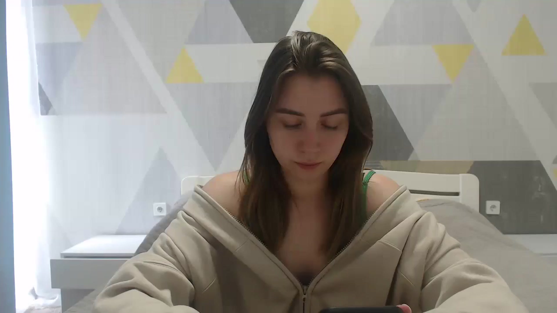 Gallery image thumbnail from Sulfate0's myfreecams stream on, 05/05/2025, 09:27 image 17 of 20