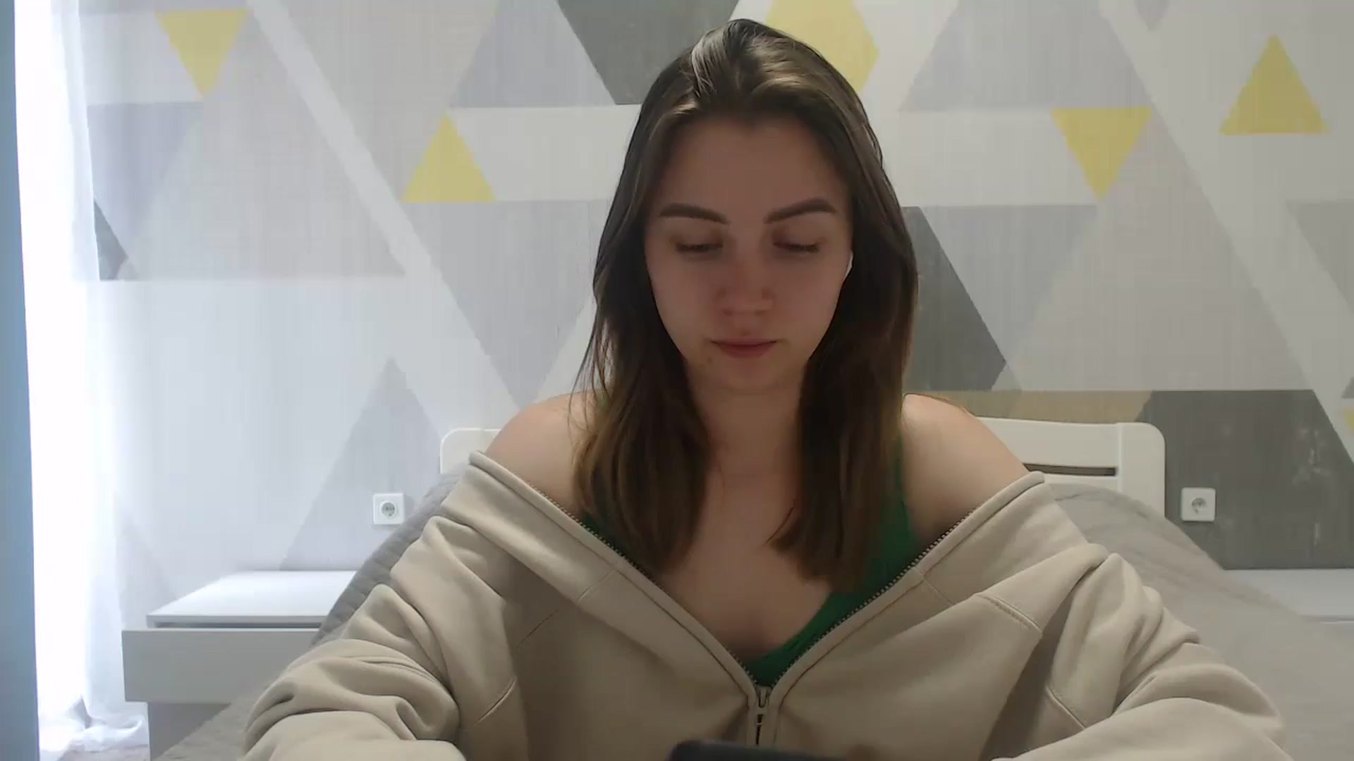 Gallery image thumbnail from Sulfate0's myfreecams stream on, 05/05/2025, 09:27 image 10 of 20