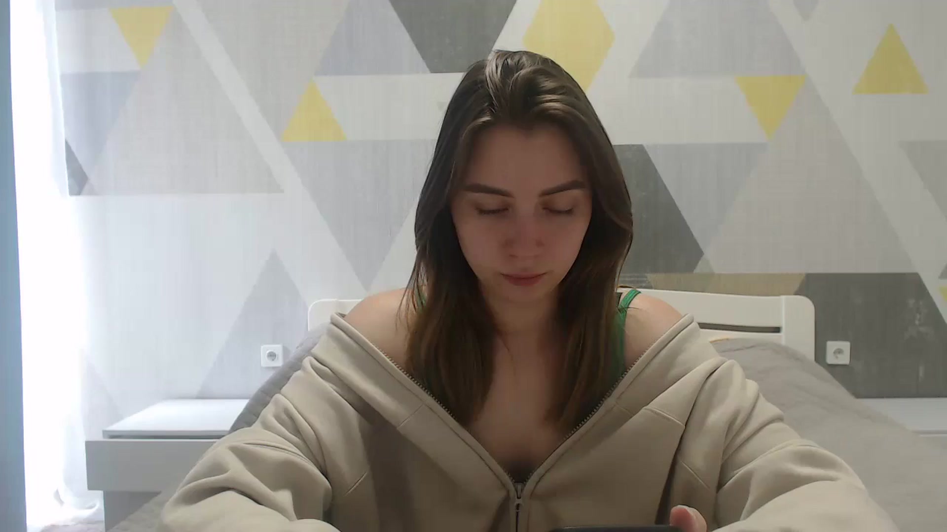 Gallery image thumbnail from Sulfate0's myfreecams stream on, 05/05/2025, 09:27 image 16 of 20