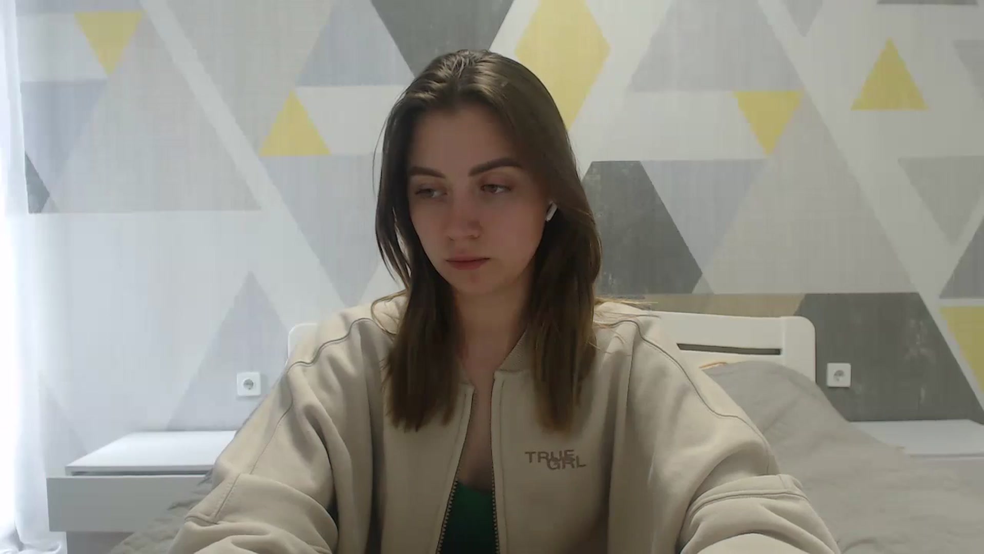 Gallery image thumbnail from Sulfate0's myfreecams stream on, 05/05/2025, 10:07 image 12 of 20