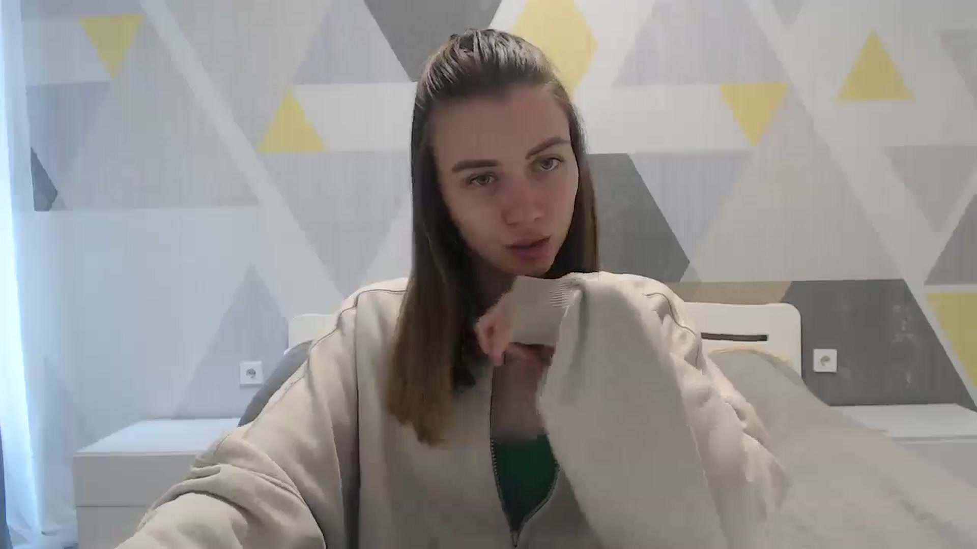 Gallery image thumbnail from Sulfate0's myfreecams stream on, 05/06/2025, 07:50 image 14 of 20