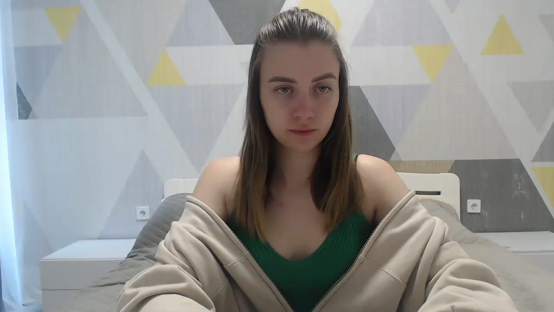 Gallery image thumbnail from Sulfate0's myfreecams stream on, 05/06/2025, 07:50 image 1 of 20