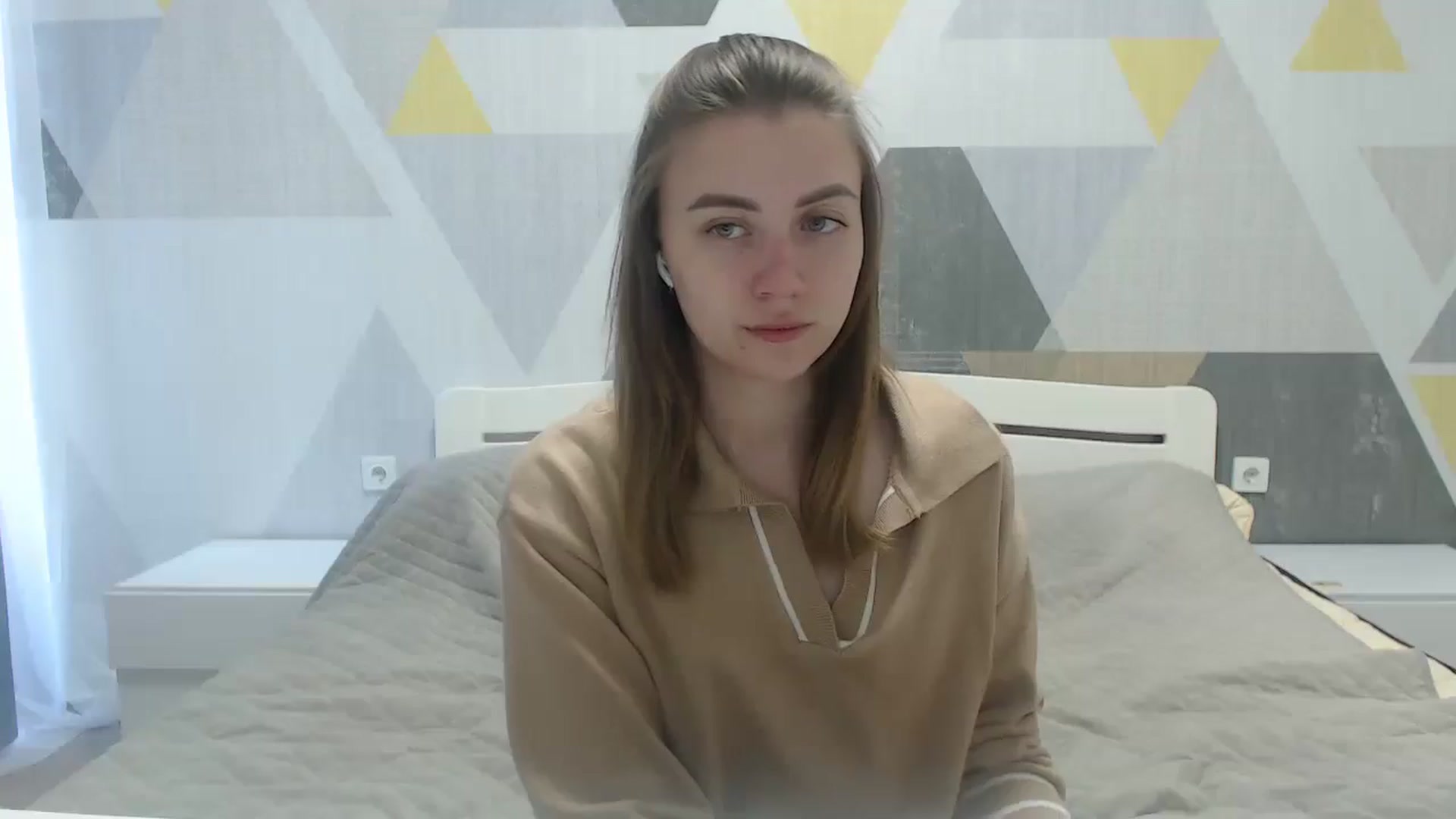 Gallery image thumbnail from Sulfate0's myfreecams stream on, 05/07/2025, 07:15 image 9 of 20