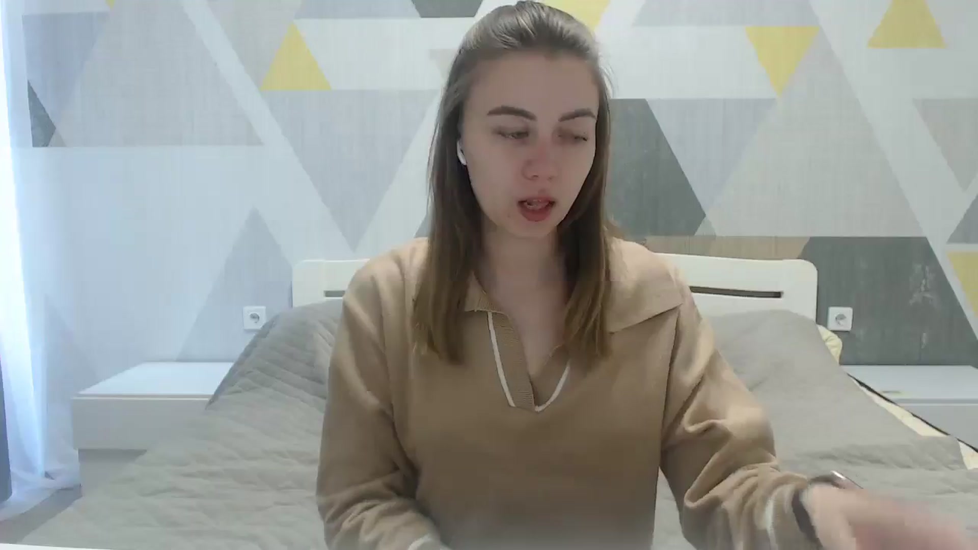 Gallery image thumbnail from Sulfate0's myfreecams stream on, 05/07/2025, 07:15 image 8 of 20