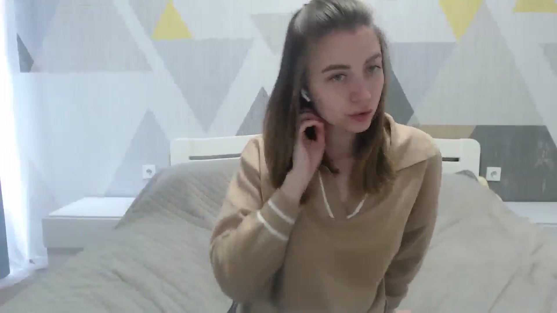 Gallery image thumbnail from Sulfate0's myfreecams stream on, 05/07/2025, 08:10 image 16 of 20