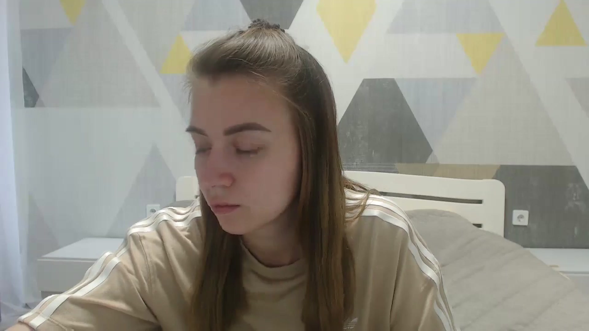 Gallery image thumbnail from Sulfate0's myfreecams stream on, 05/09/2025, 06:42 image 8 of 20