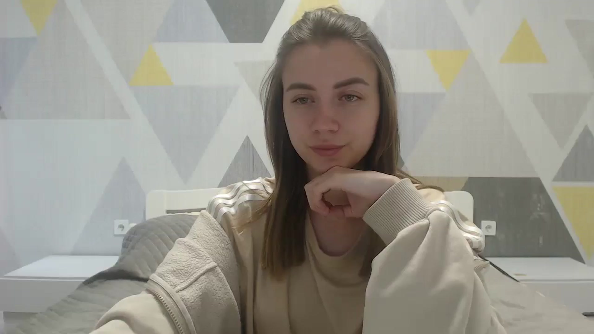 Gallery image thumbnail from Sulfate0's myfreecams stream on, 05/09/2025, 08:45 image 6 of 20