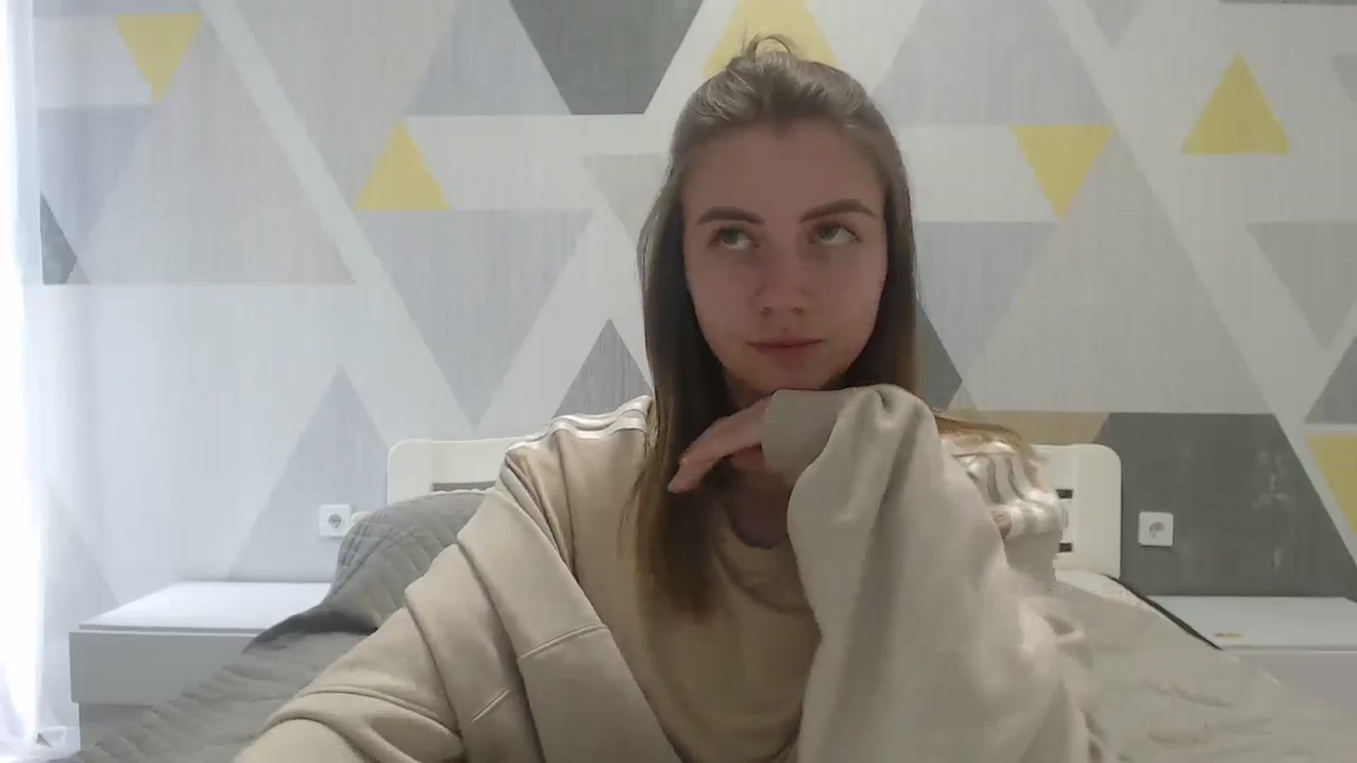 Gallery image thumbnail from Sulfate0's myfreecams stream on, 05/09/2025, 08:45 image 19 of 20