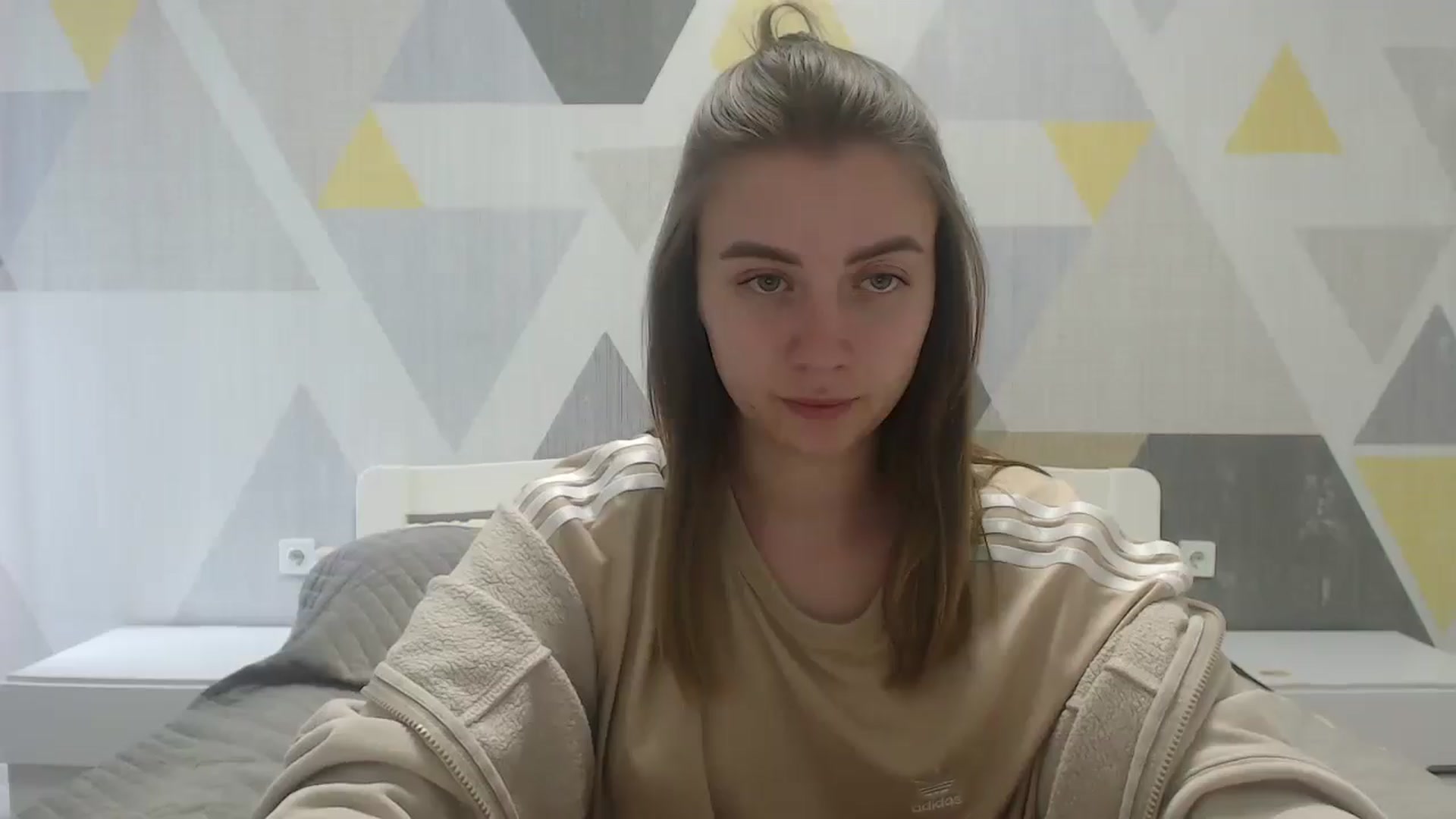 Gallery image thumbnail from Sulfate0's myfreecams stream on, 05/09/2025, 08:45 image 2 of 20