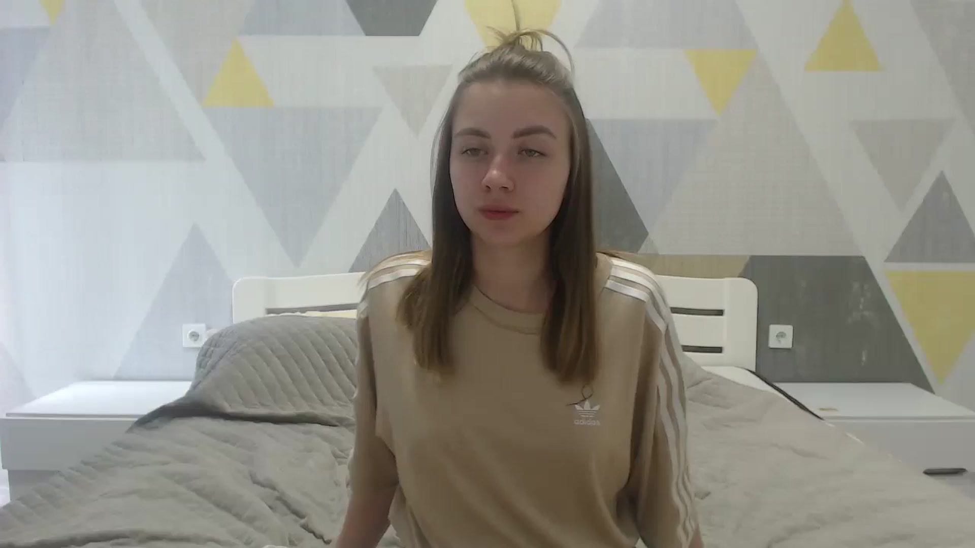 Gallery image thumbnail from Sulfate0's myfreecams stream on, 05/09/2025, 09:41 image 1 of 20