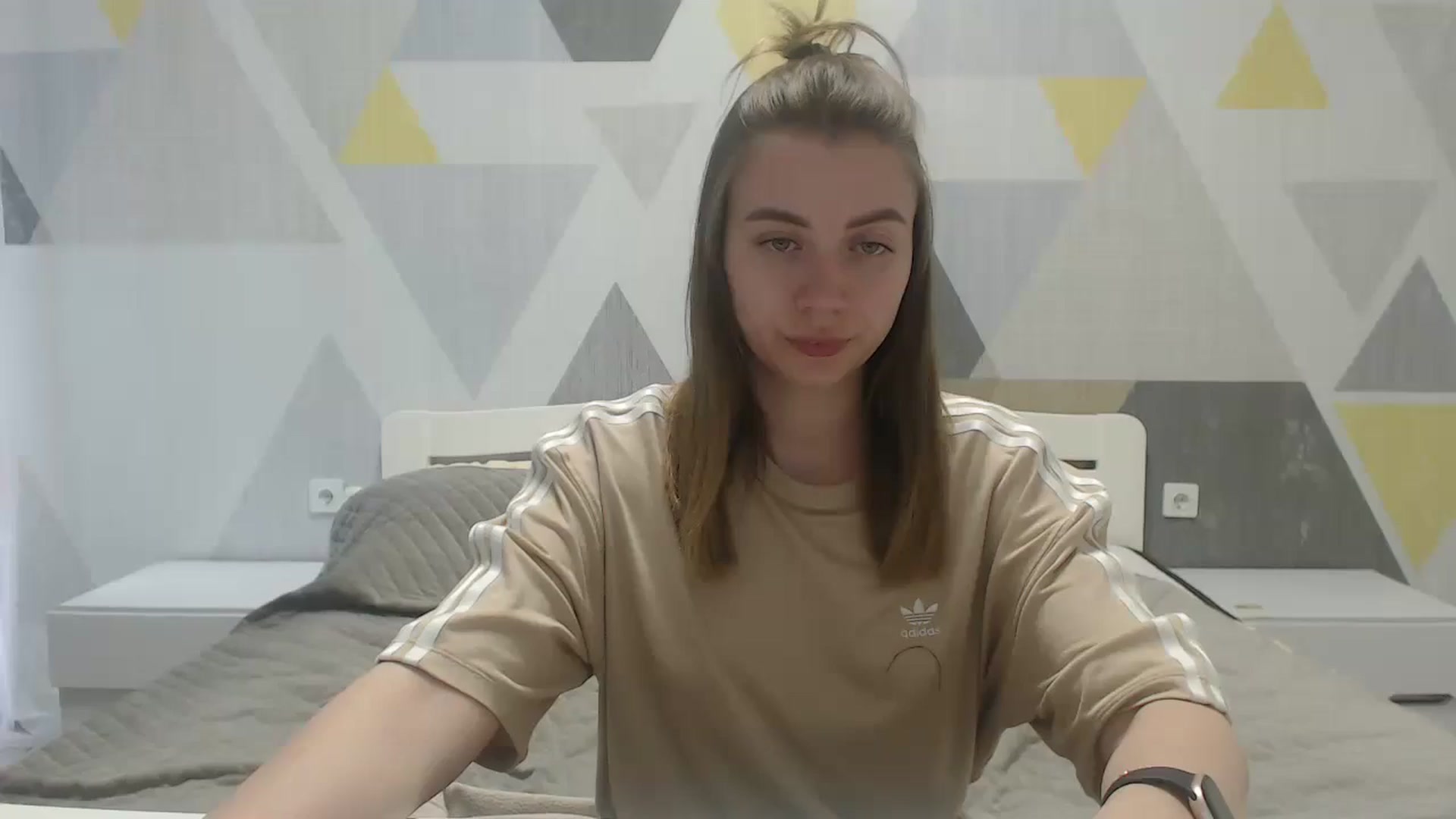Gallery image thumbnail from Sulfate0's myfreecams stream on, 05/09/2025, 09:41 image 11 of 20