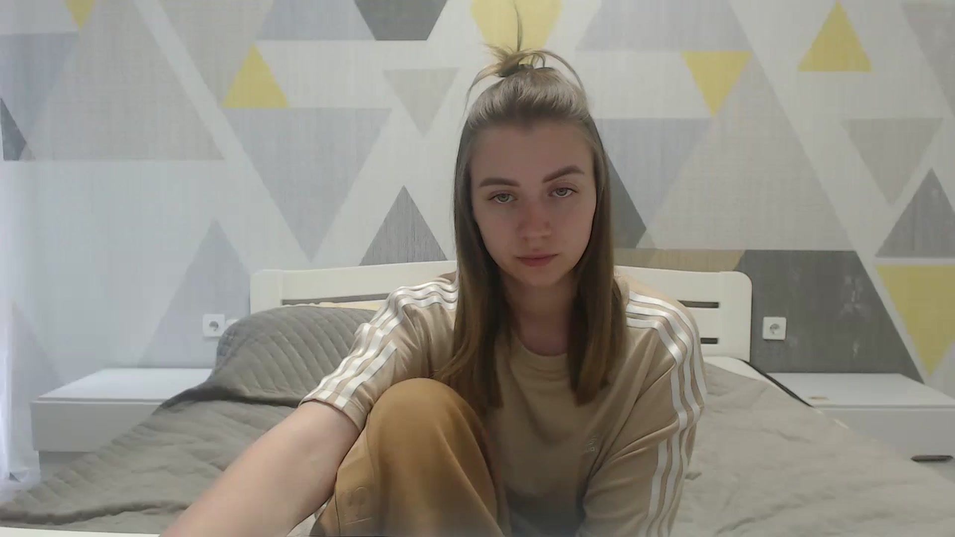 Gallery image thumbnail from Sulfate0's myfreecams stream on, 05/09/2025, 09:41 image 17 of 20