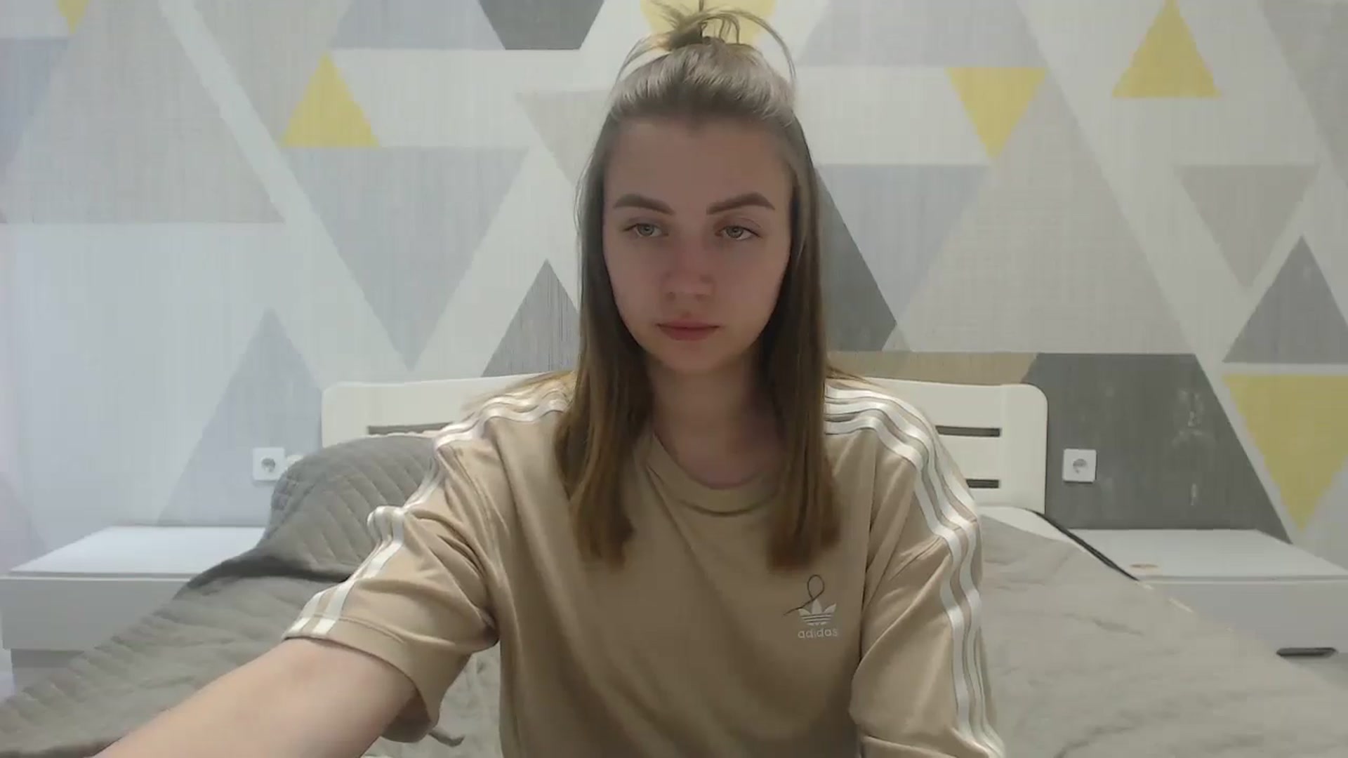Gallery image thumbnail from Sulfate0's myfreecams stream on, 05/09/2025, 09:41 image 3 of 20