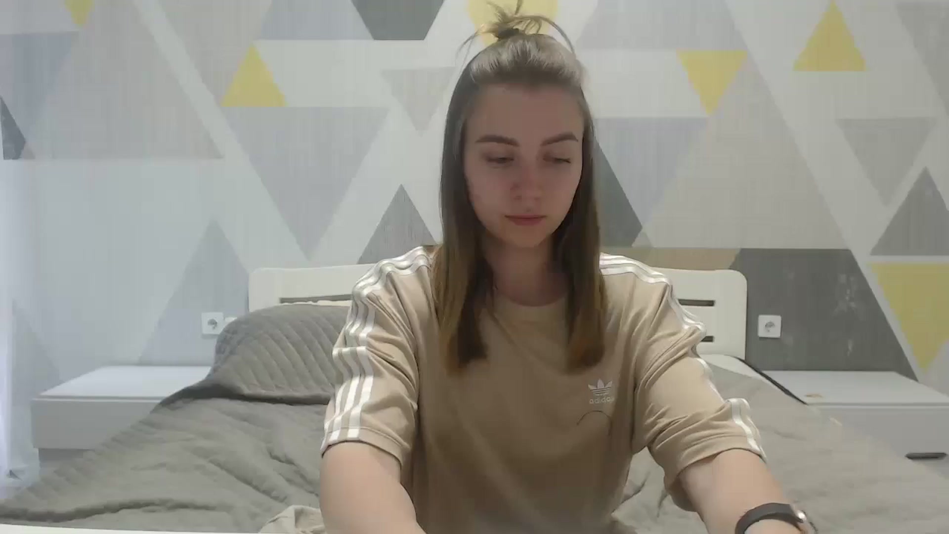 Gallery image thumbnail from Sulfate0's myfreecams stream on, 05/09/2025, 09:41 image 14 of 20