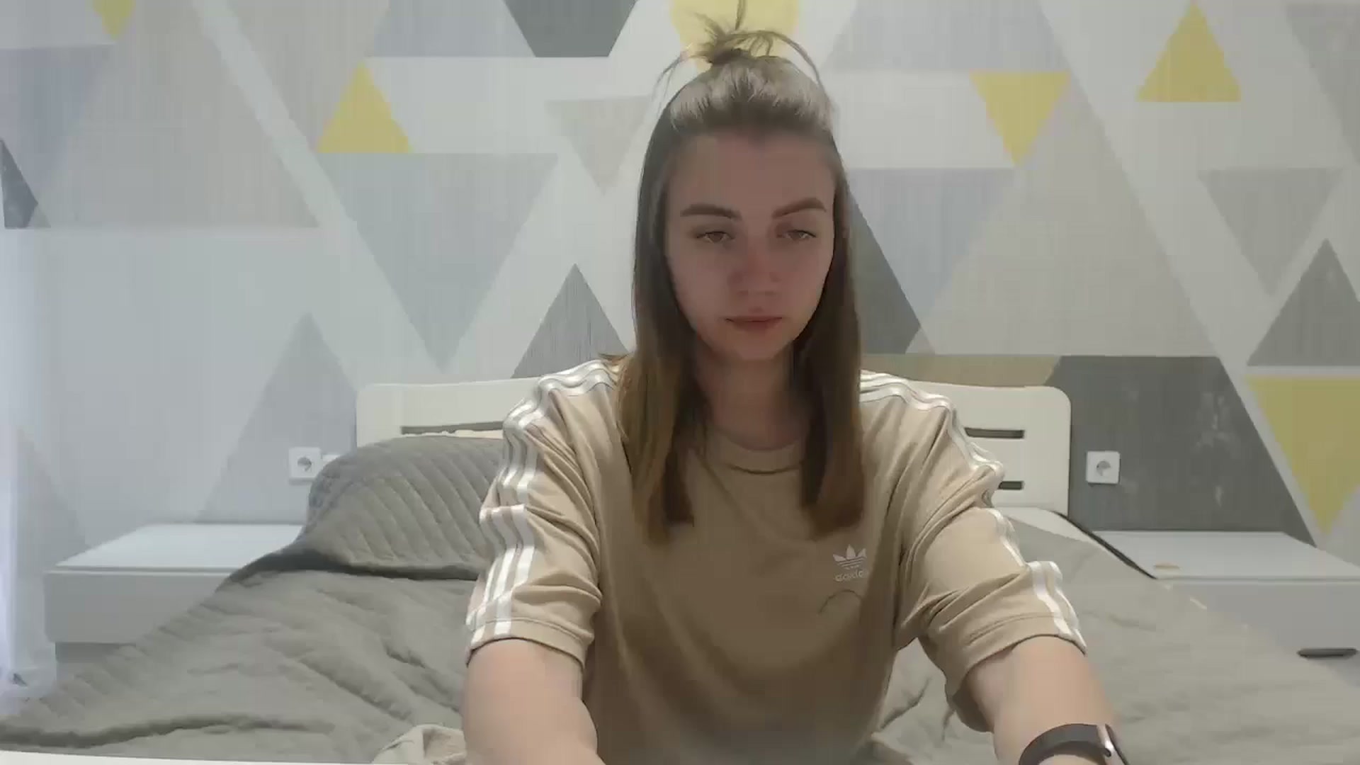 Gallery image thumbnail from Sulfate0's myfreecams stream on, 05/09/2025, 09:41 image 15 of 20