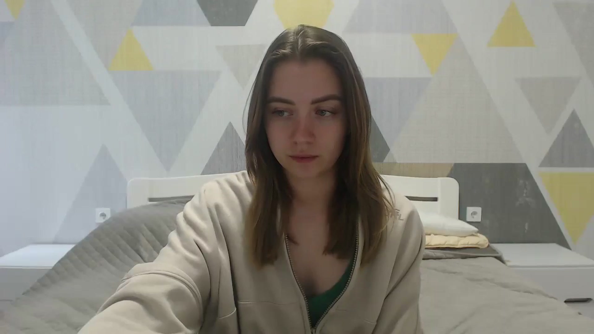 Gallery image thumbnail from Sulfate0's myfreecams stream on, 05/10/2025, 07:42 image 12 of 20