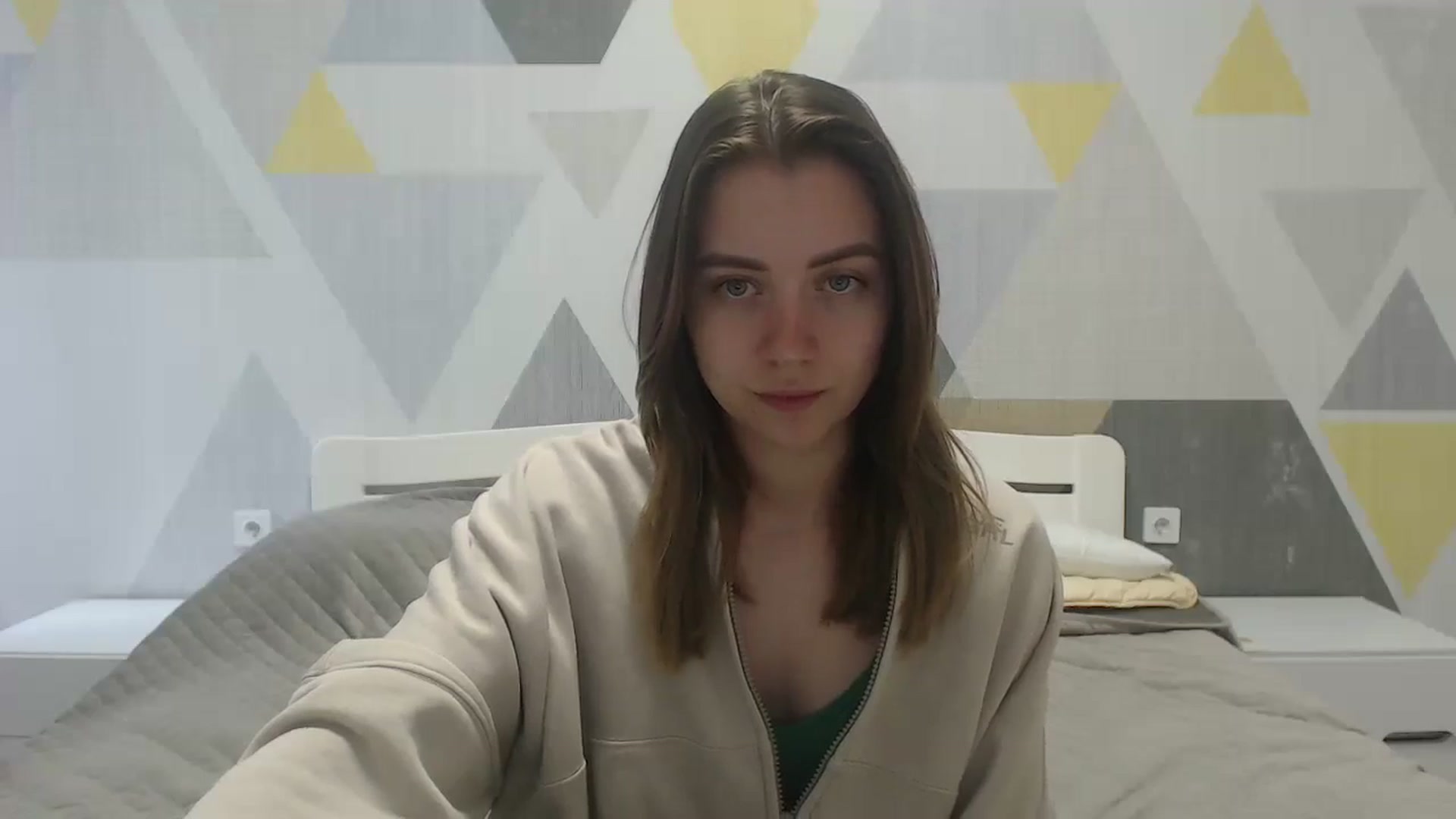 Gallery image thumbnail from Sulfate0's myfreecams stream on, 05/10/2025, 07:42 image 11 of 20