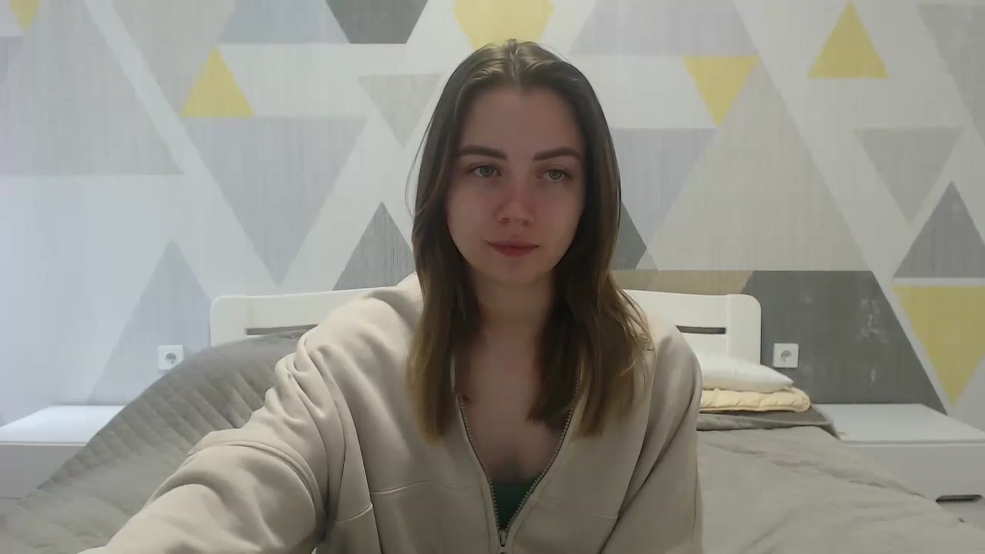 Gallery image thumbnail from Sulfate0's myfreecams stream on, 05/10/2025, 07:42 image 8 of 20