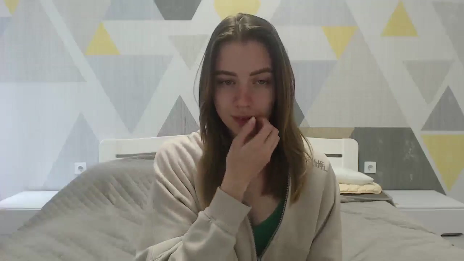 Gallery image thumbnail from Sulfate0's myfreecams stream on, 05/10/2025, 07:42 image 18 of 20