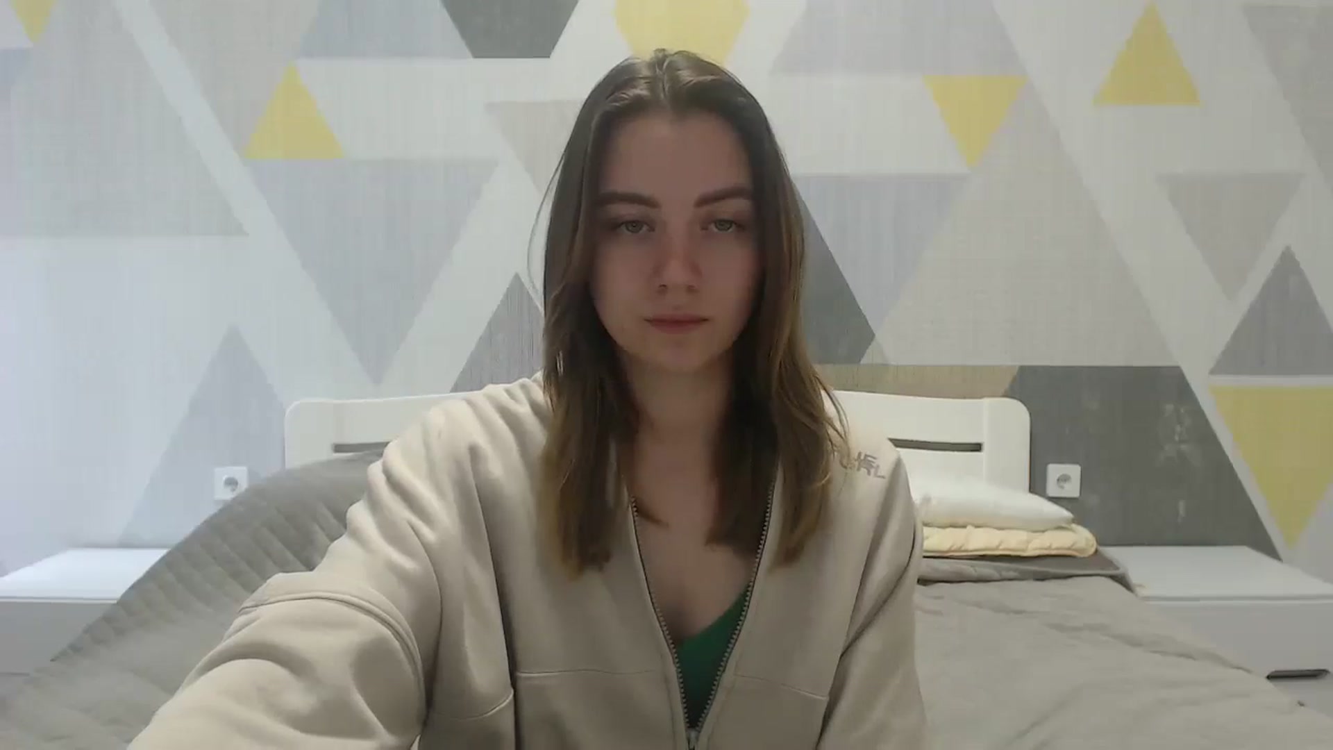 Gallery image thumbnail from Sulfate0's myfreecams stream on, 05/10/2025, 07:42 image 17 of 20