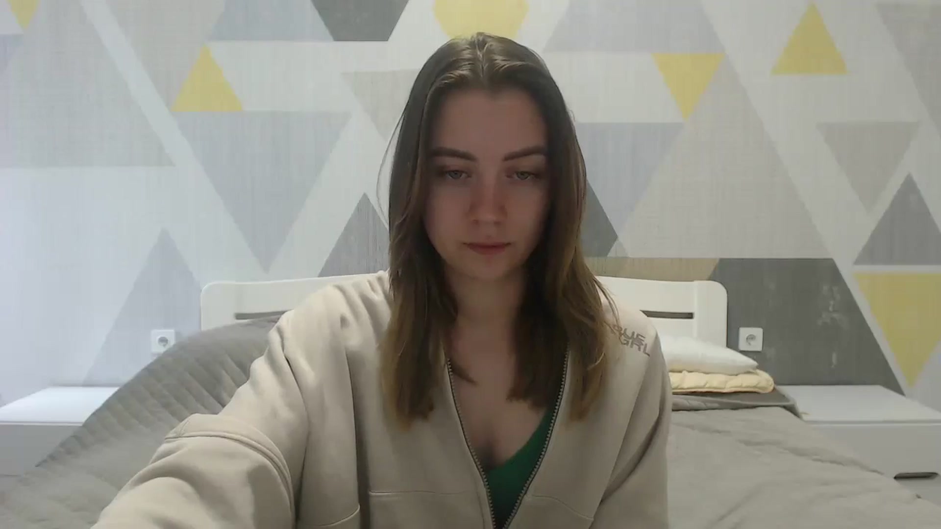Gallery image thumbnail from Sulfate0's myfreecams stream on, 05/10/2025, 07:42 image 19 of 20