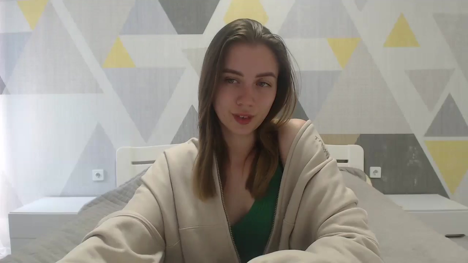 Gallery image thumbnail from Sulfate0's myfreecams stream on, 05/10/2025, 10:35 image 9 of 20