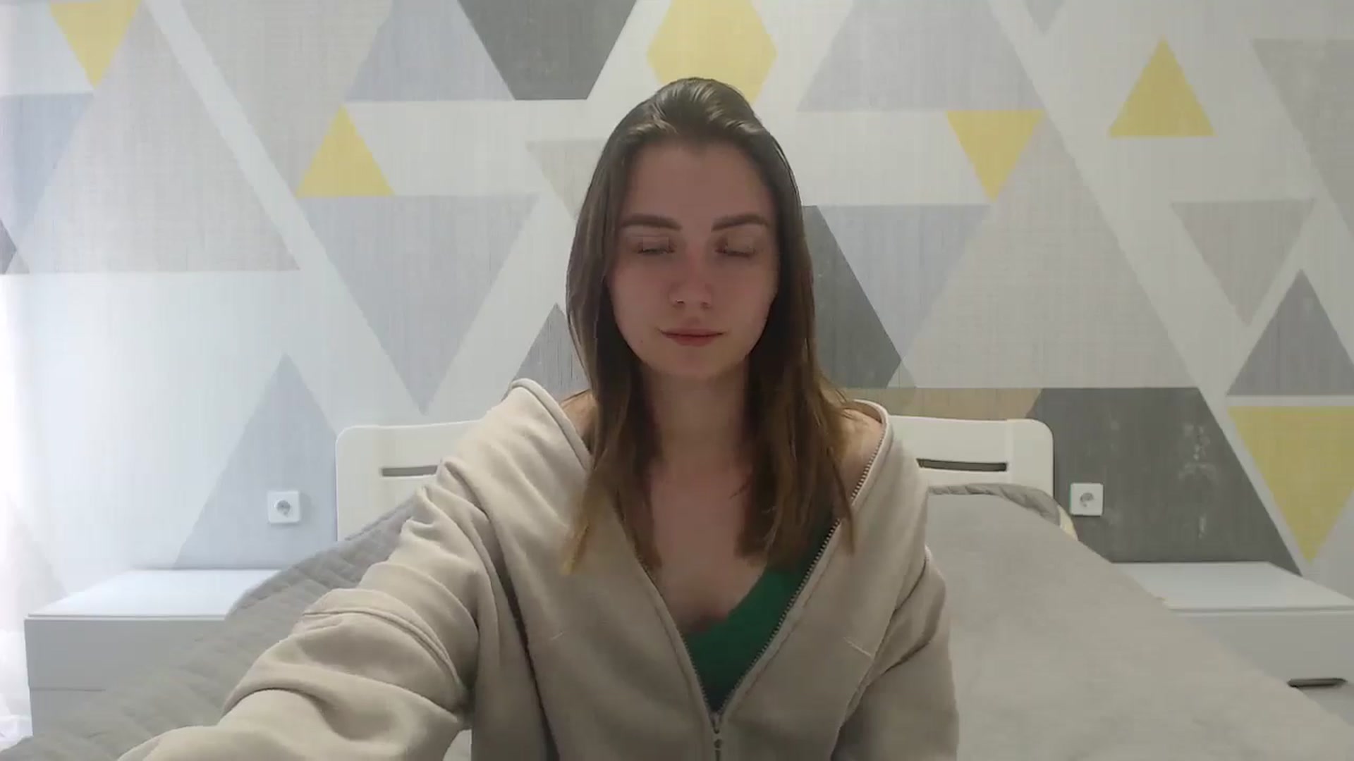 Gallery image thumbnail from Sulfate0's myfreecams stream on, 05/10/2025, 10:35 image 16 of 20