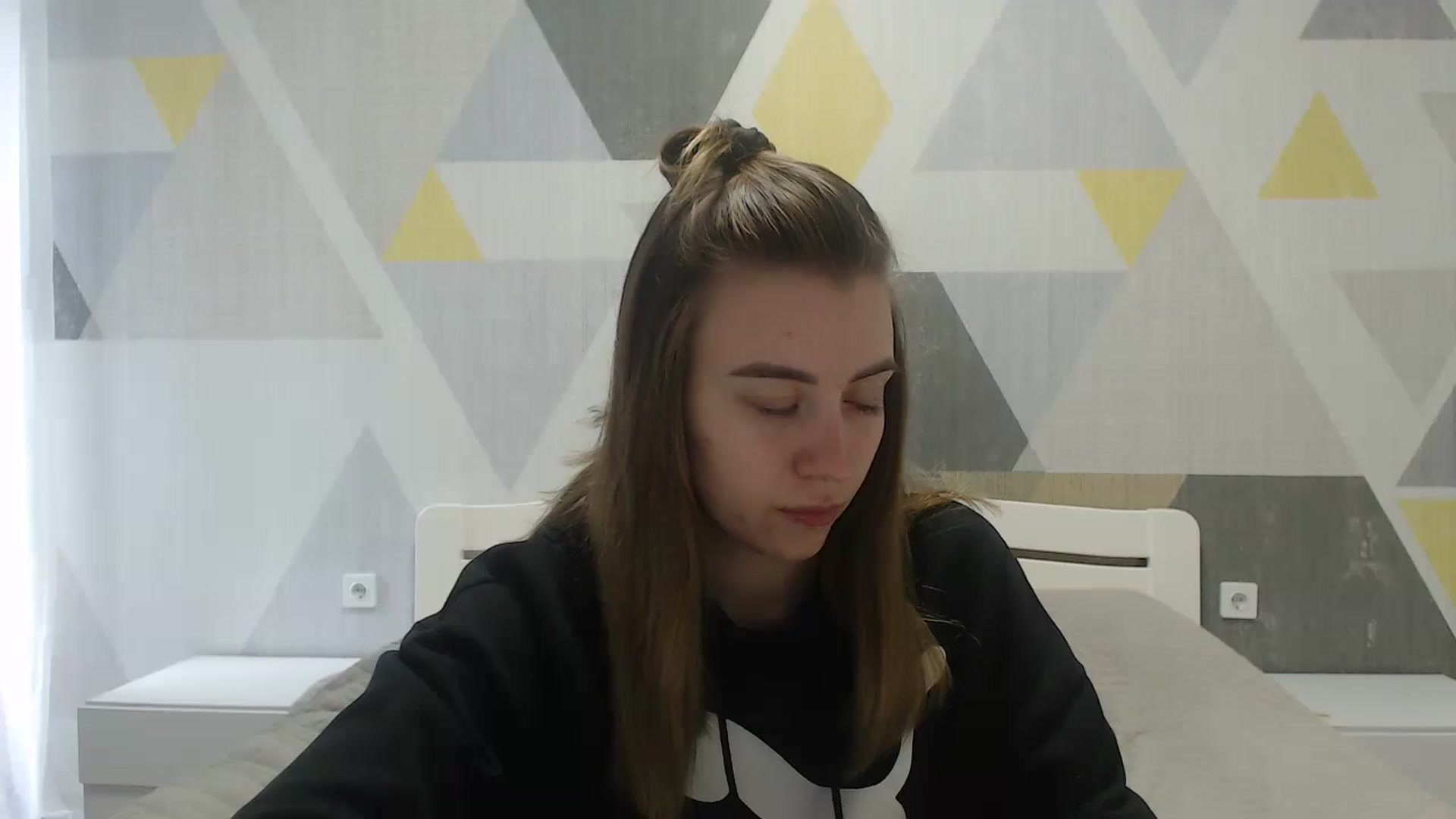 Gallery image thumbnail from Sulfate0's myfreecams stream on, 05/11/2025, 07:11 image 15 of 20