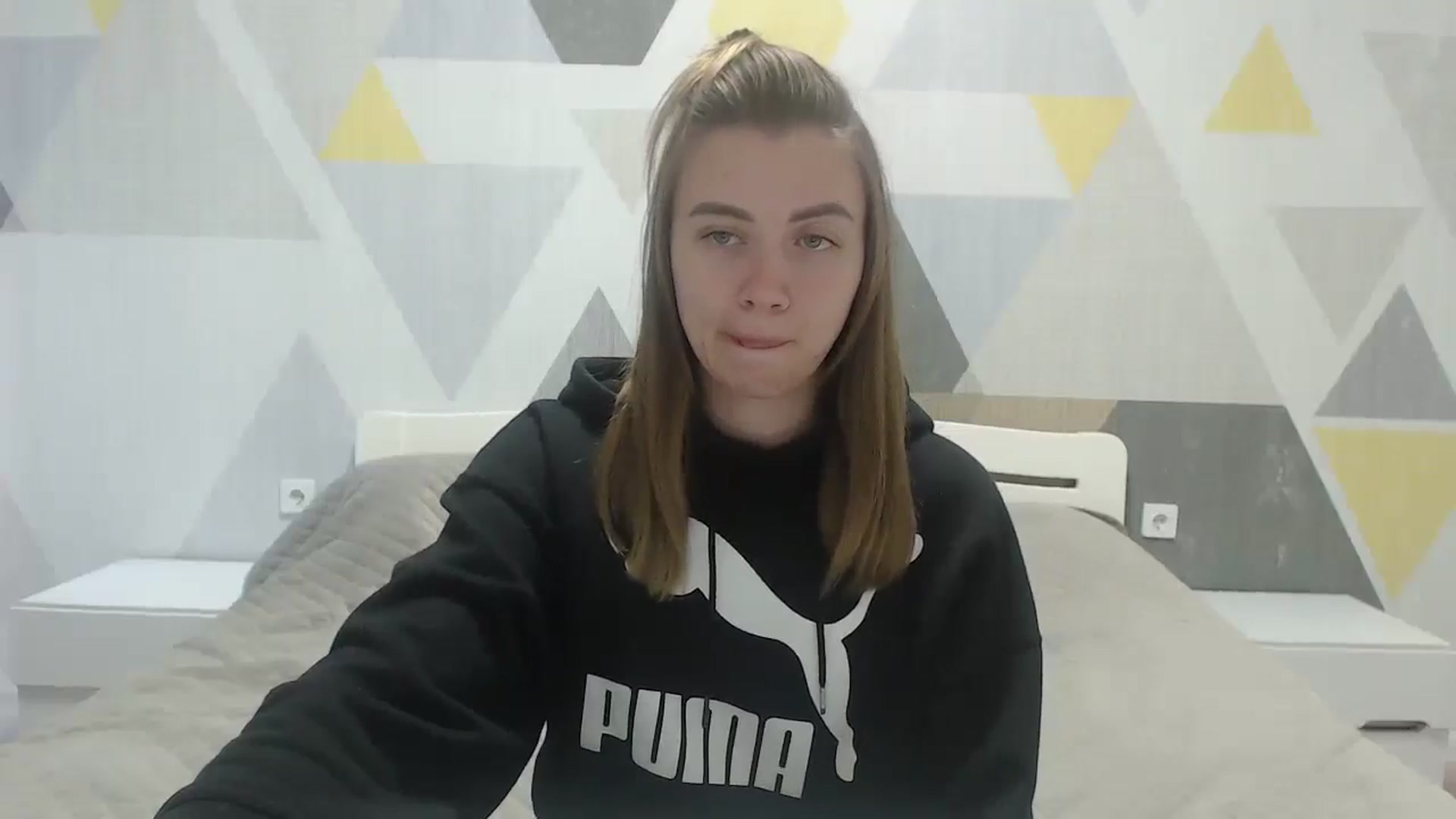 Gallery image thumbnail from Sulfate0's myfreecams stream on, 05/11/2025, 10:33 image 17 of 20