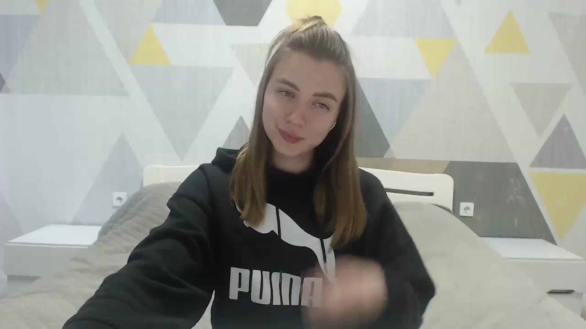 Gallery image thumbnail from Sulfate0's myfreecams stream on, 05/11/2025, 10:33 image 18 of 20