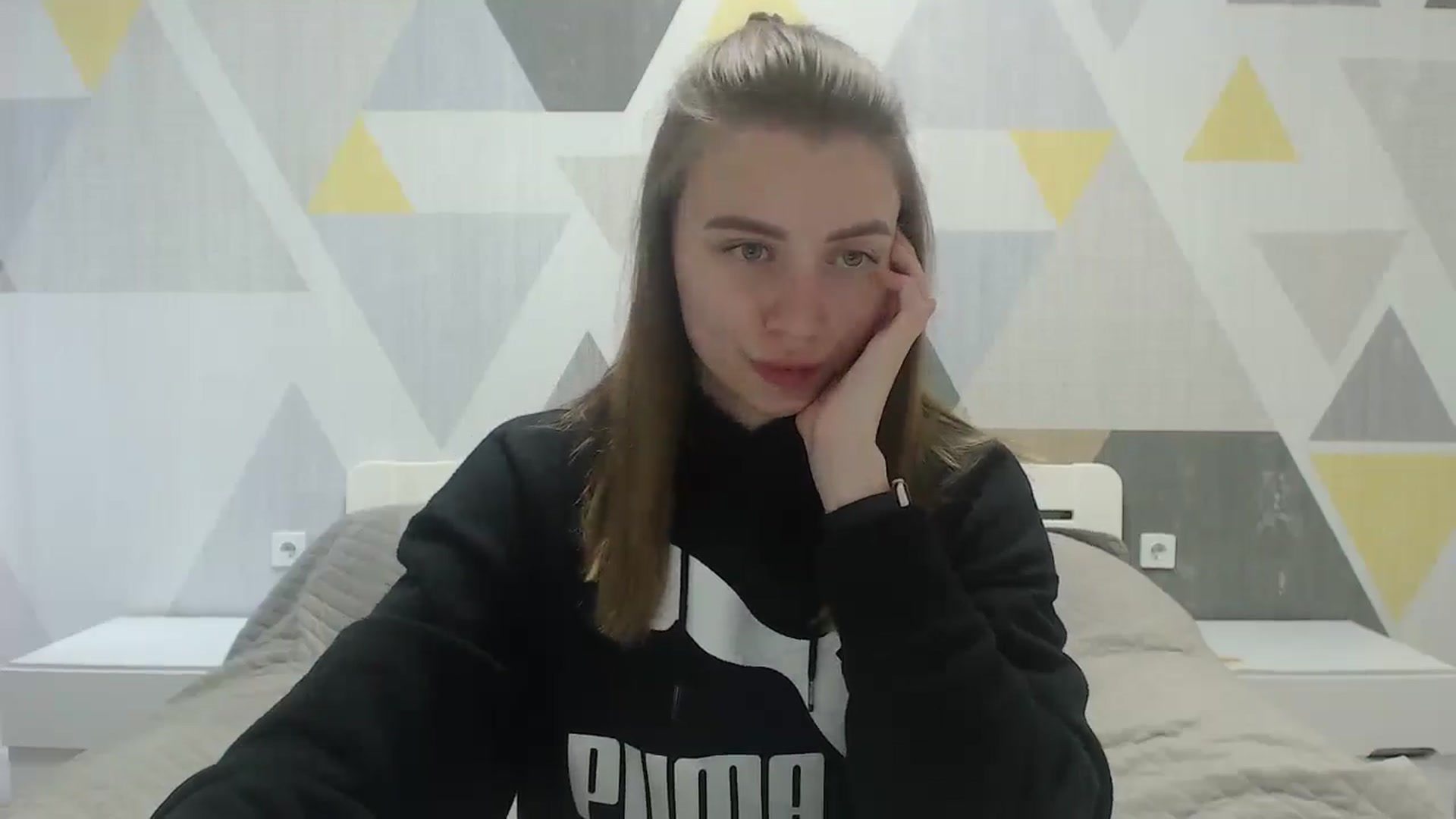 Gallery image thumbnail from Sulfate0's myfreecams stream on, 05/11/2025, 11:36 image 17 of 20