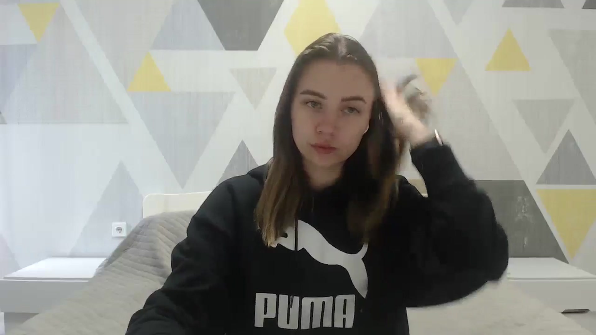 Gallery image thumbnail from Sulfate0's myfreecams stream on, 05/12/2025, 07:05 image 3 of 20