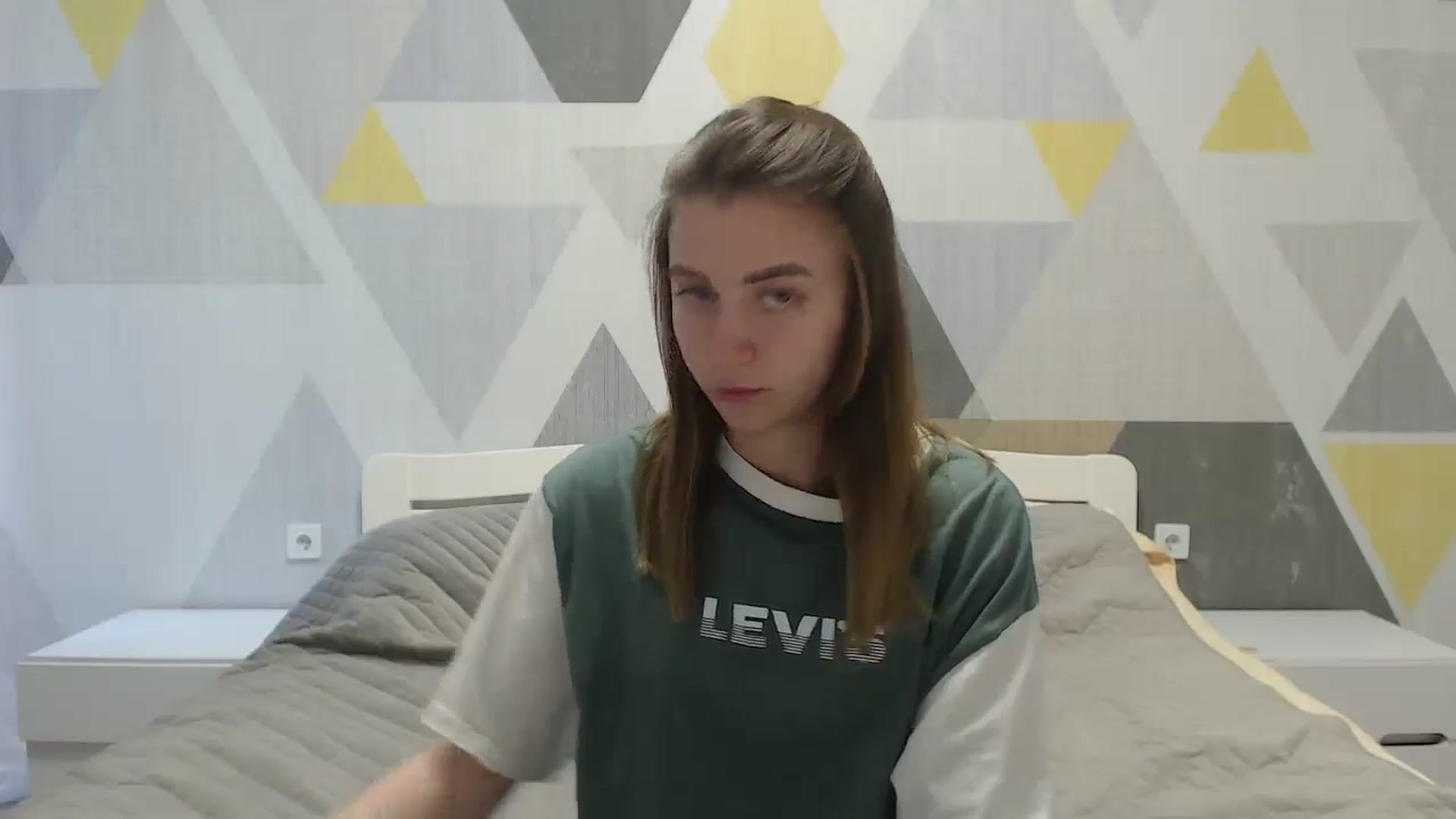 Gallery image thumbnail from Sulfate0's myfreecams stream on, 05/15/2025, 08:10 image 20 of 20