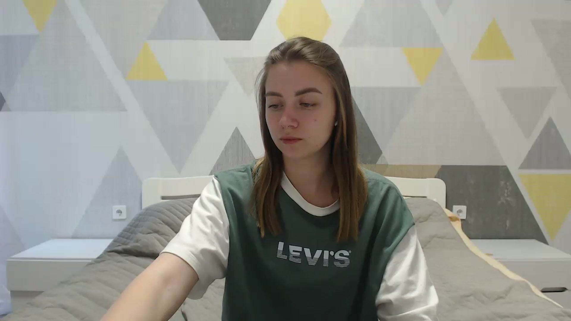 Gallery image thumbnail from Sulfate0's myfreecams stream on, 05/15/2025, 08:10 image 14 of 20